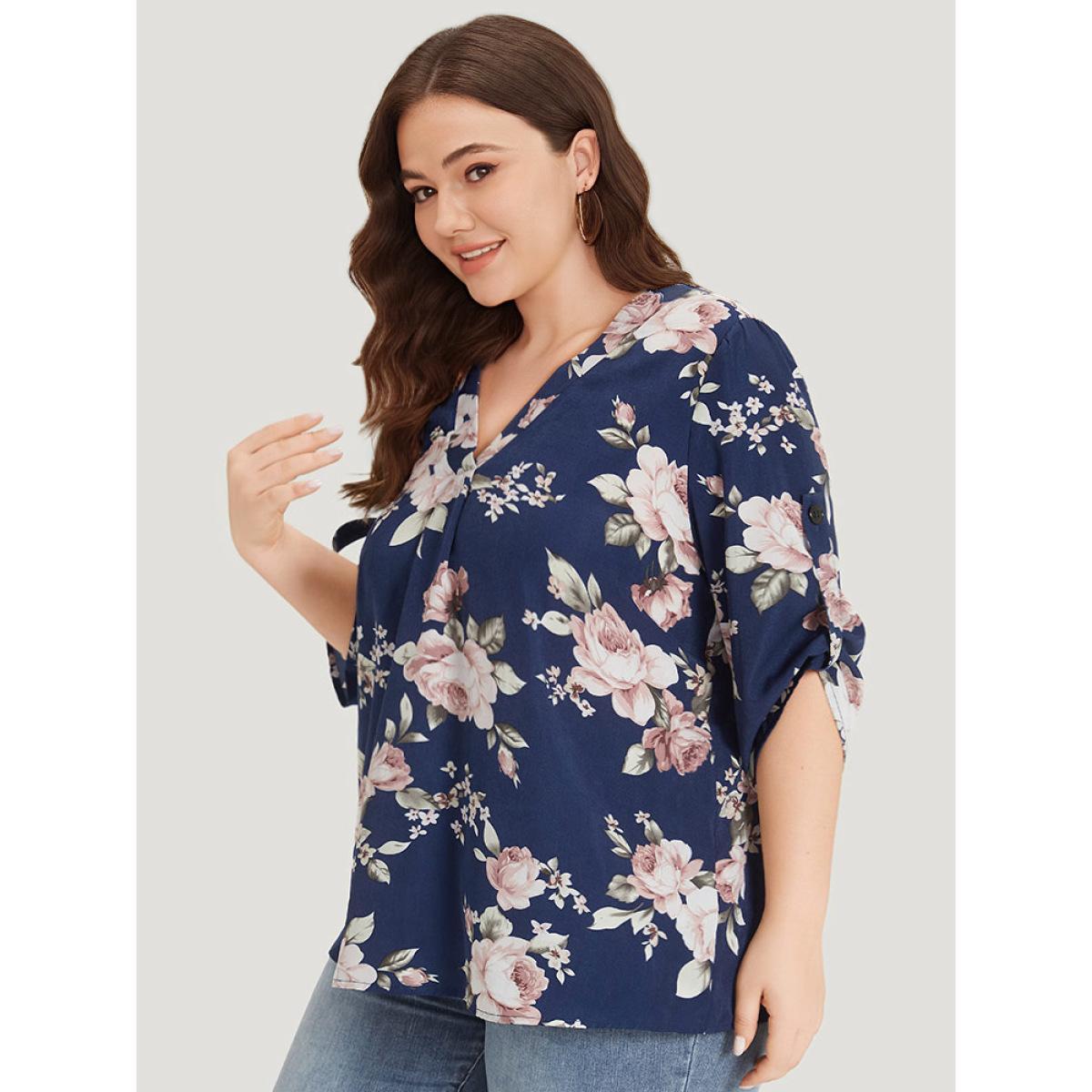 Plus Size Indigo Floral Print V Neck Plicated Detail Tab Sleeve Blouse Women Elegant Half Sleeve V-neck Dailywear Blouses BloomChic 26/4X Product Image
