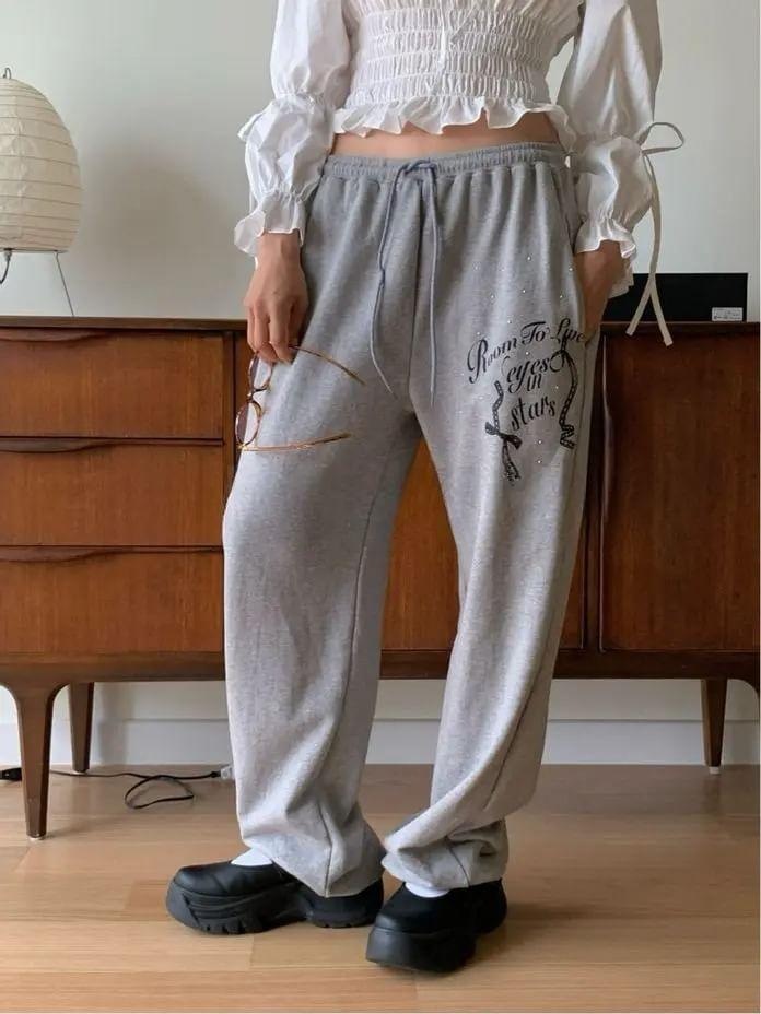 Lettering Loose Fit Sweatpants Product Image