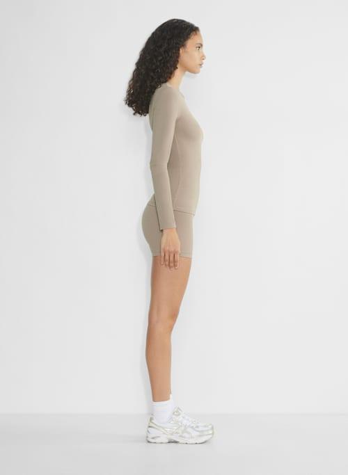 butter new essential longsleeve Product Image