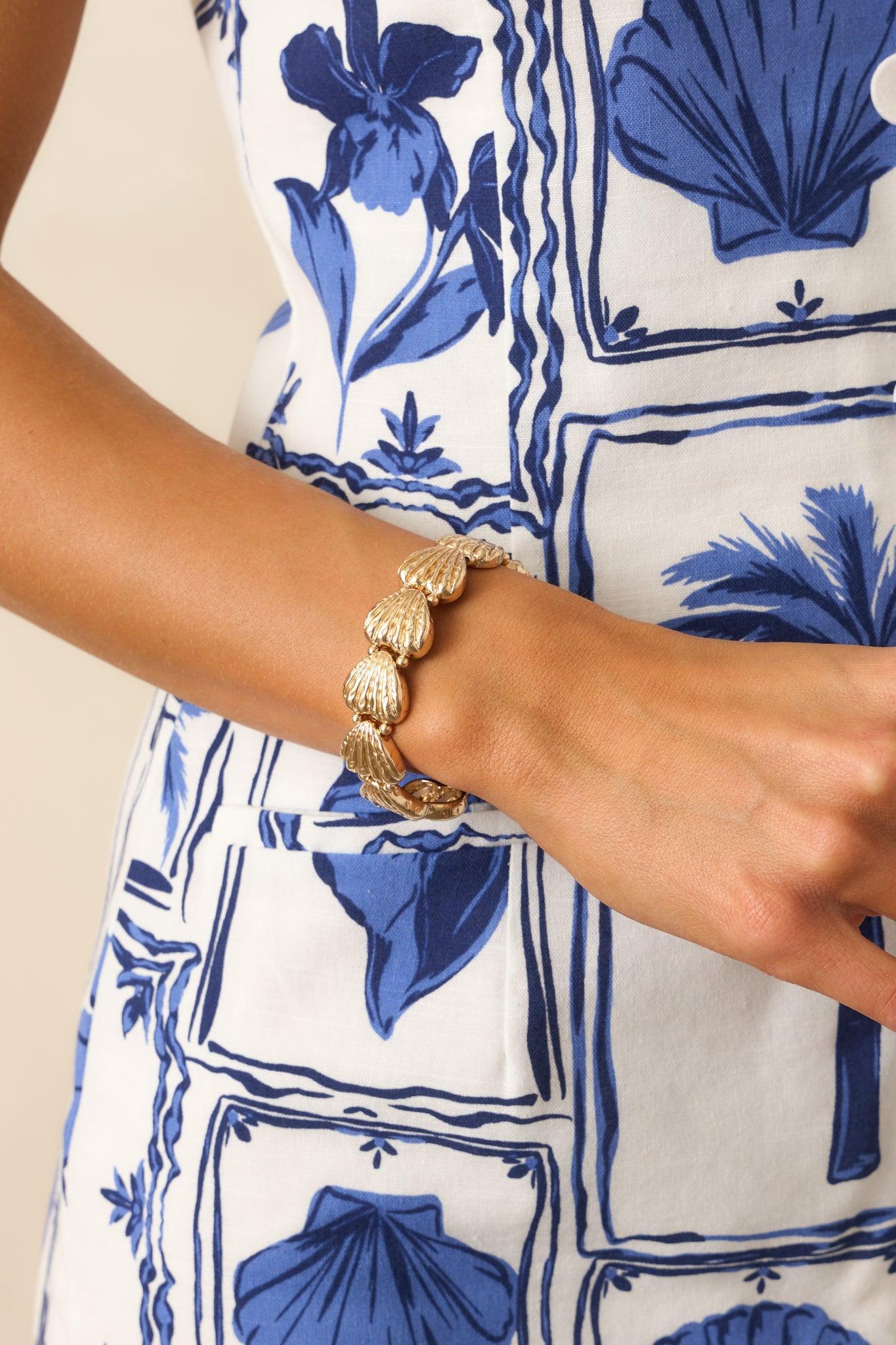 Chasing Tides Gold Textured Seashell Bracelet Product Image