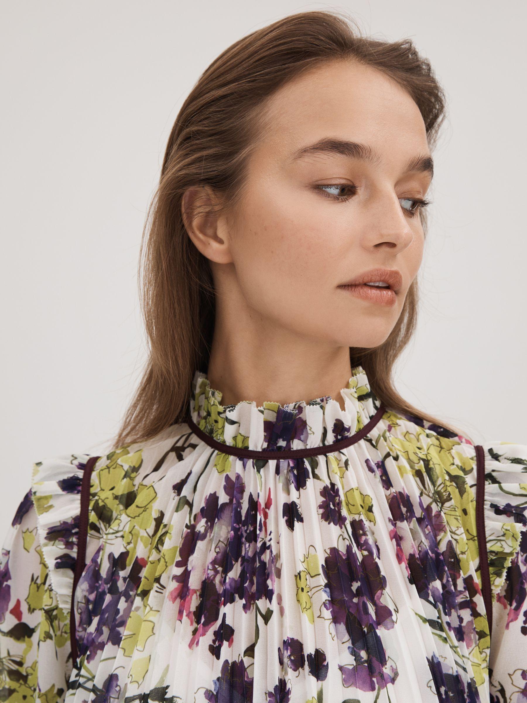 Florere Printed Pleated Blouse in Ivory/Multi Product Image