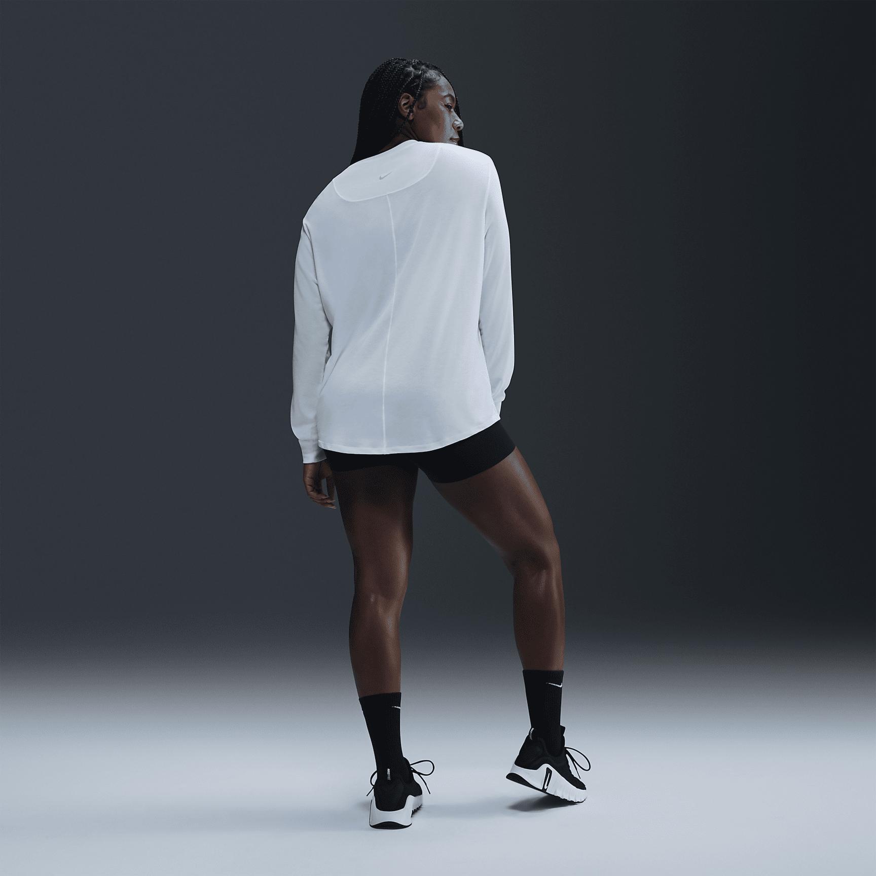 Nike One Relaxed Women's Dri-FIT Long-Sleeve Top Product Image
