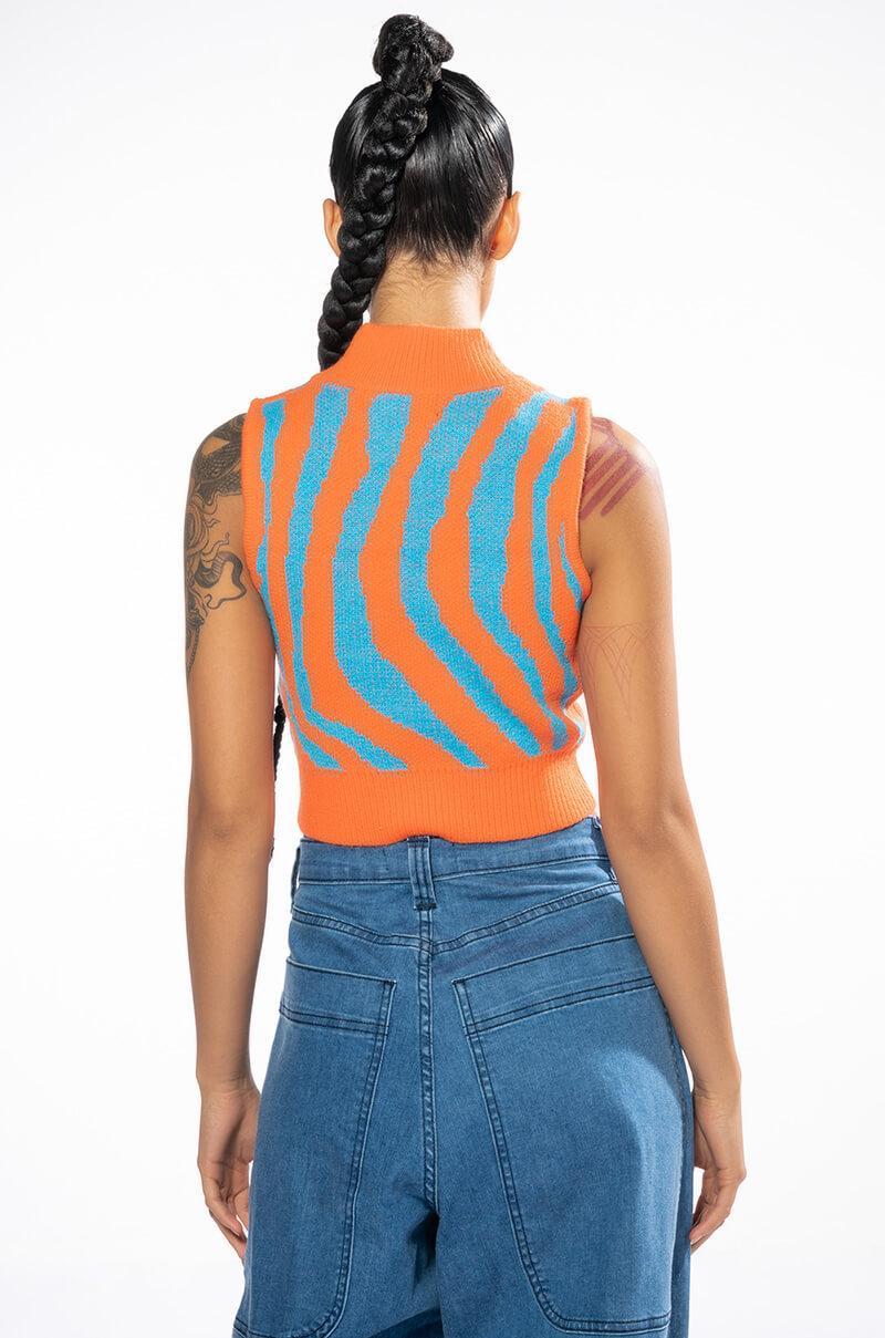EYE OF THE TIGER SLEEVELESS SWEATER Product Image