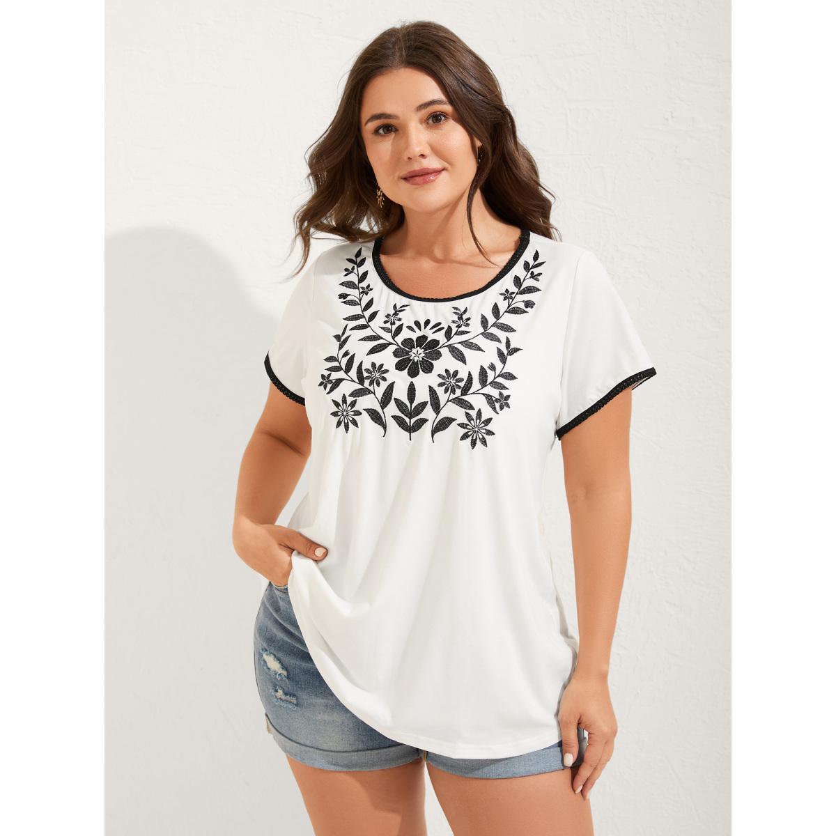 Plus Size Supersoft Floral Embroidered T-Shirt WhiteSmoke Women Round Neck Vacation T-shirts BloomChic 30/6X Product Image