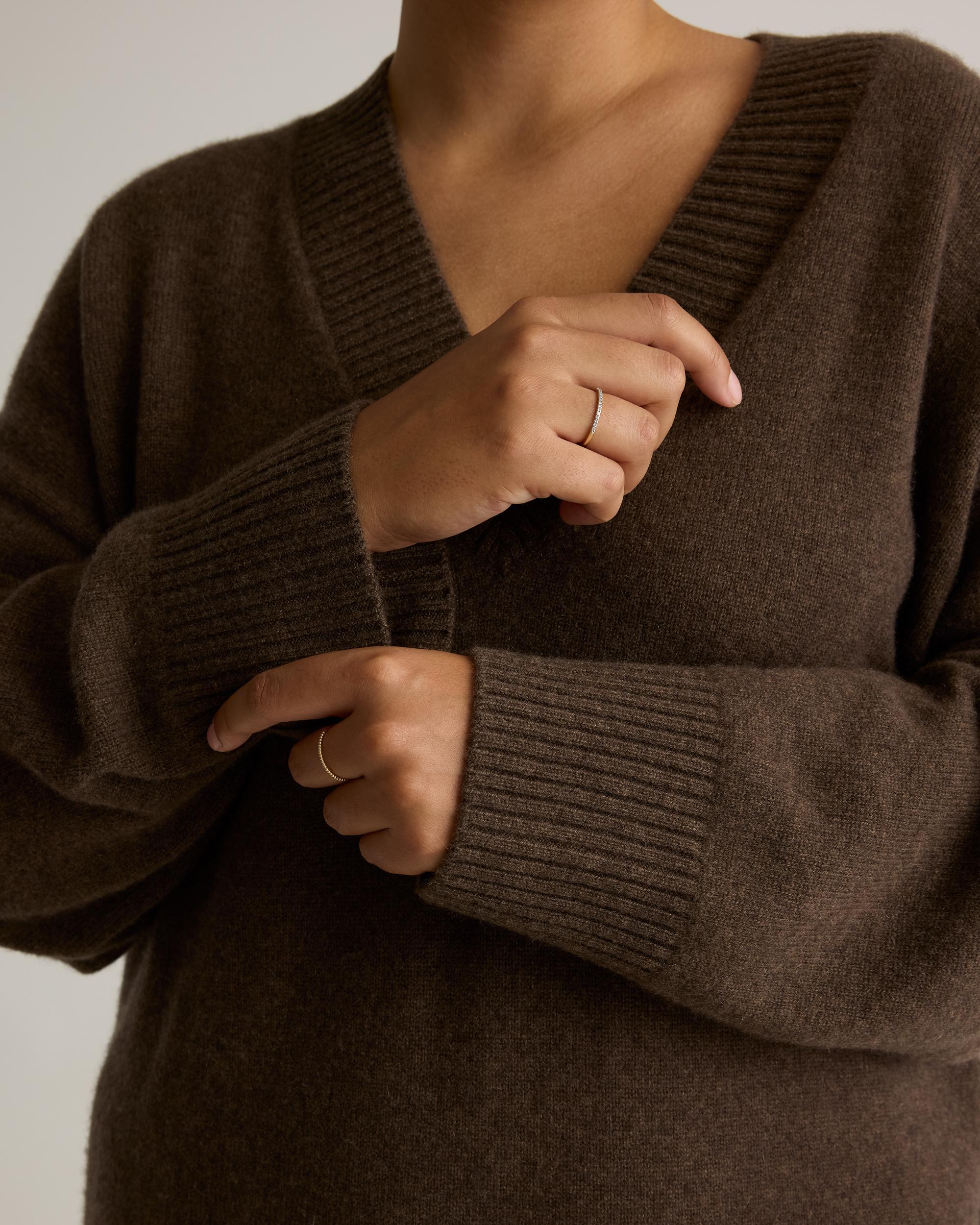 Quince | Women's Mongolian Cashmere OverSized V-Neck Sweater Size XS Product Image