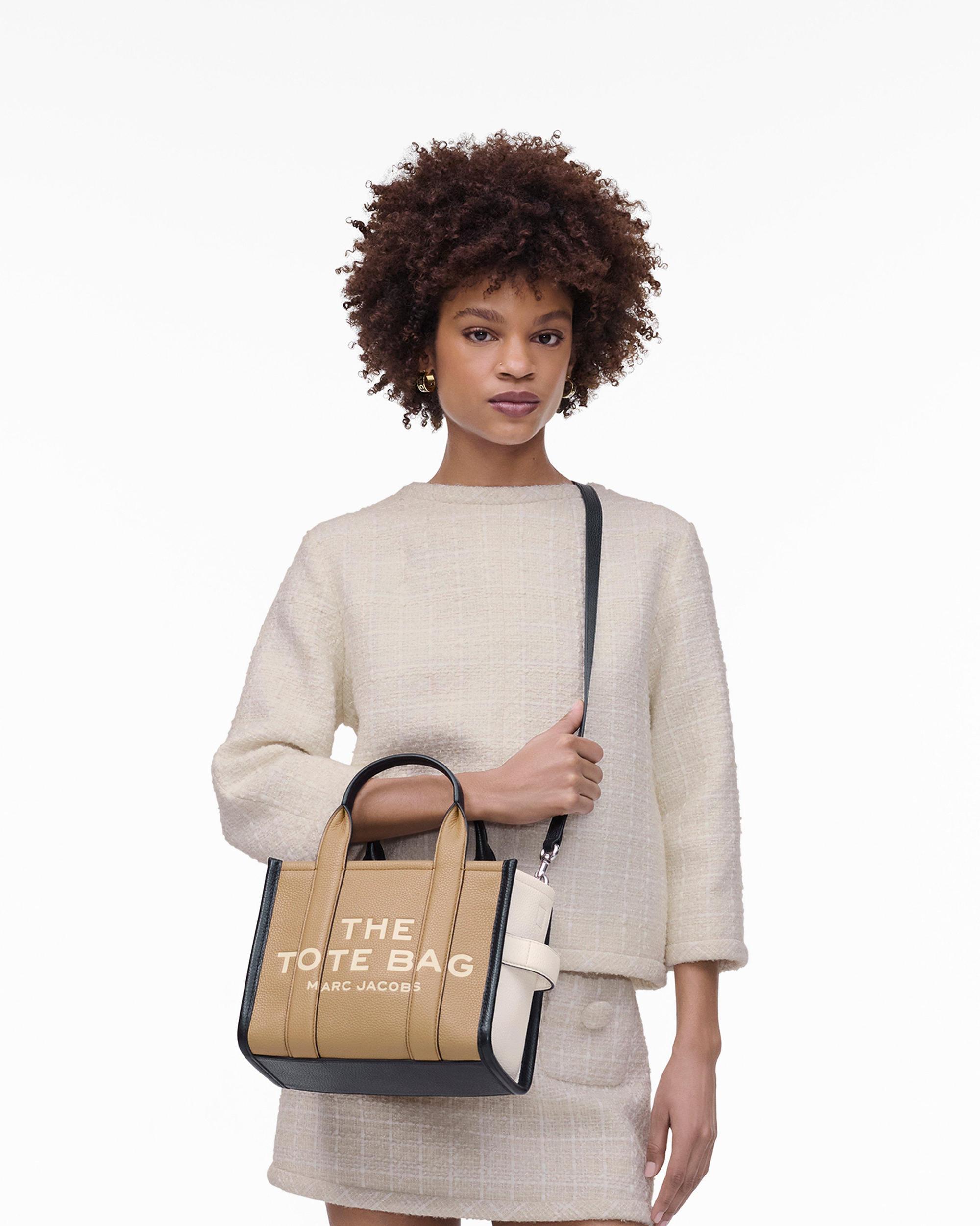The Canvas Medium Tote Bag Product Image