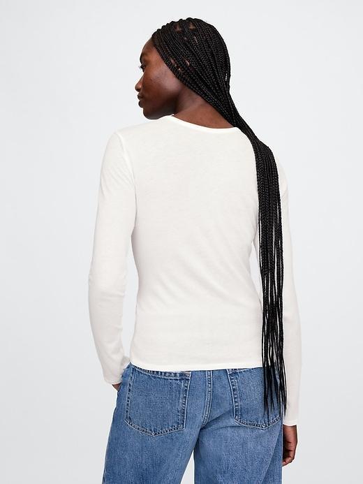 Lightweight Modern T-Shirt Product Image