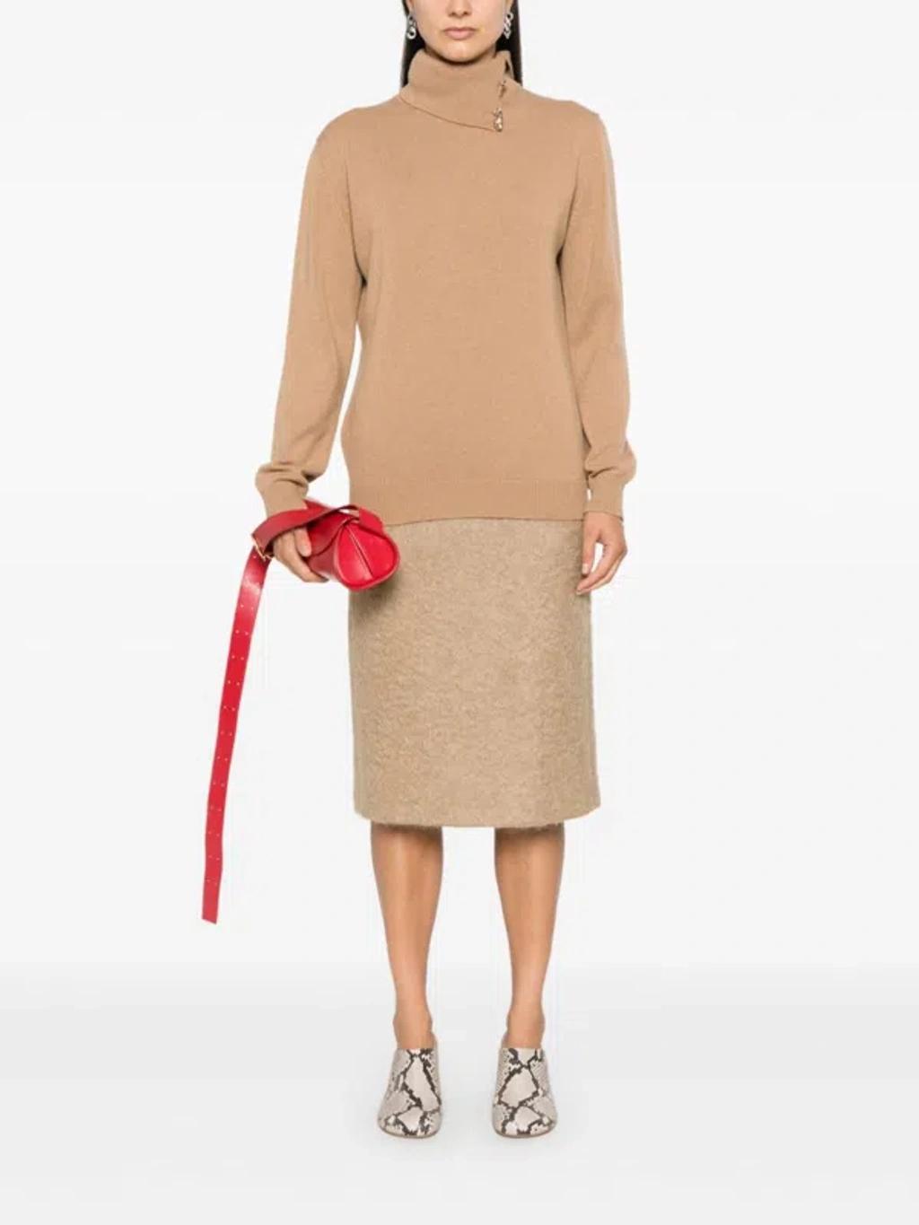 FABIANA FILIPPI Fabula-buttons Cashmere Sweater In Beige Product Image