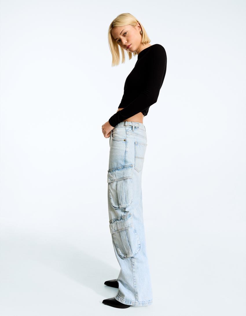 Multi-pocket cargo jeans Product Image