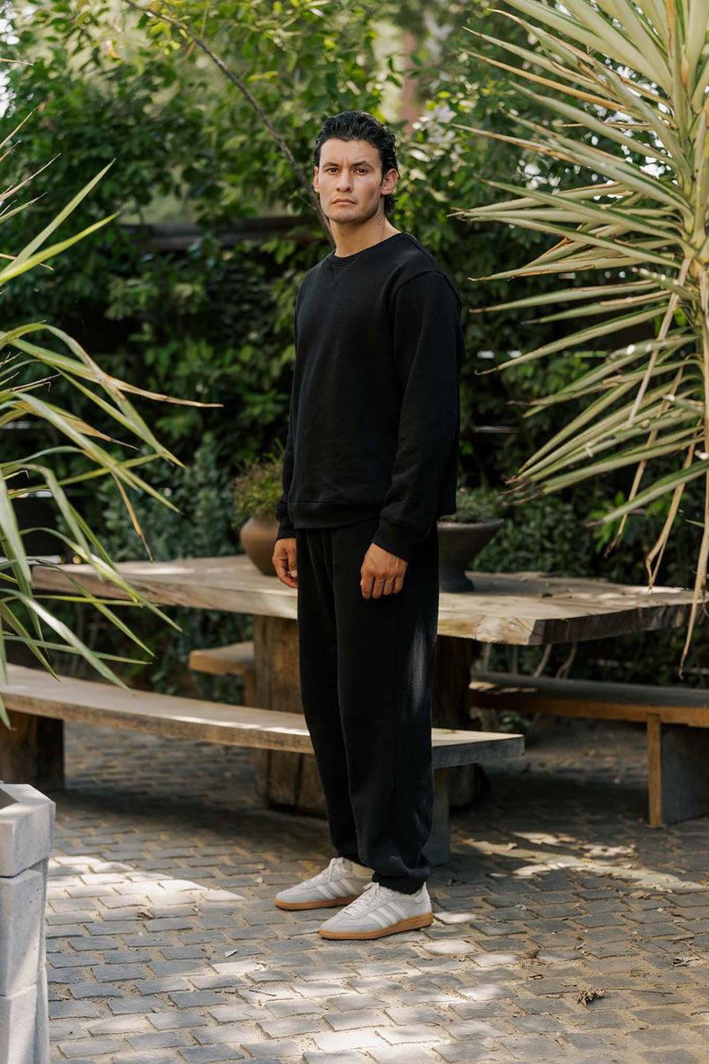 Women's Organic Heavyweight Fleece Sweatpants in Black Product Image
