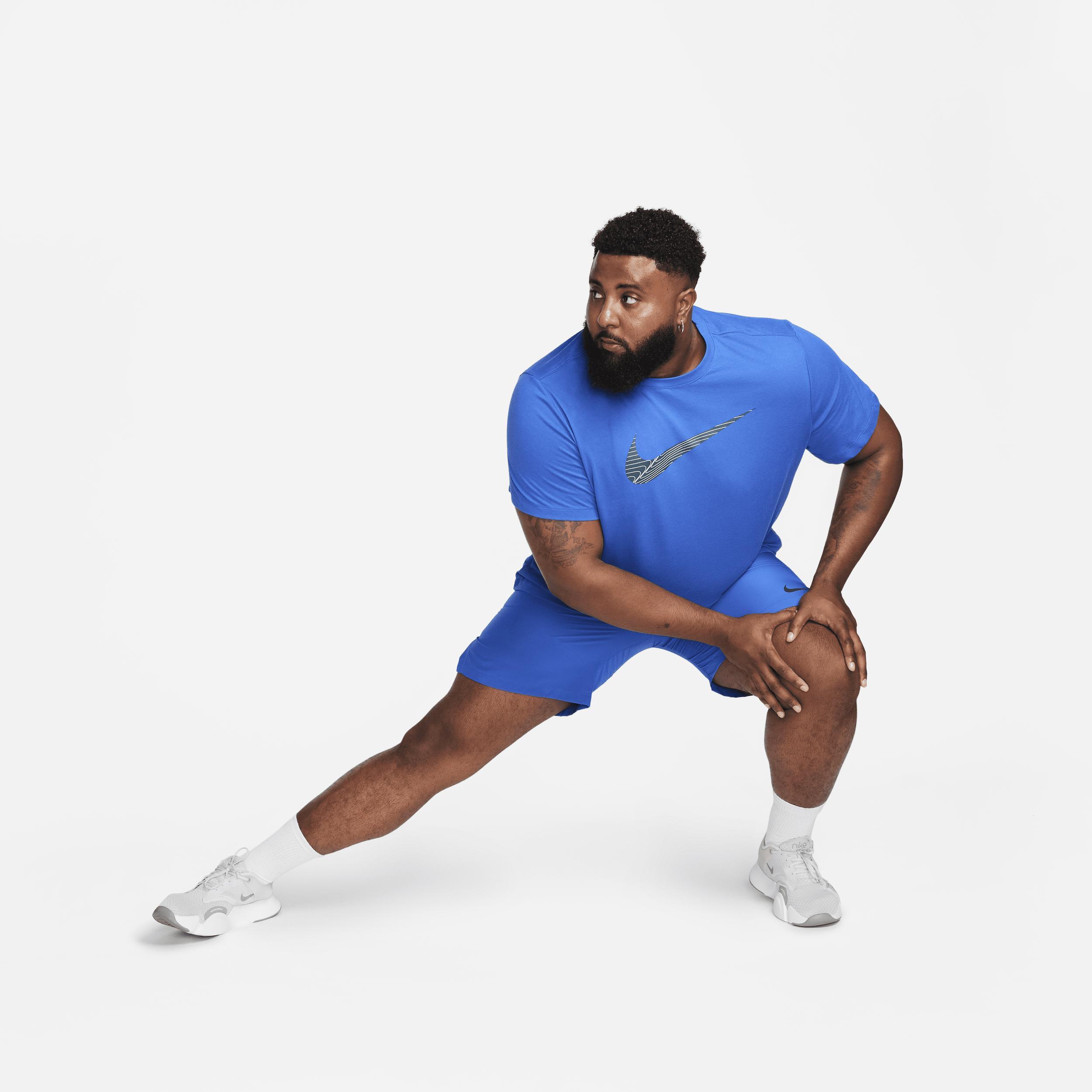 Nike Dri-FIT Men's Fitness T-Shirt Product Image
