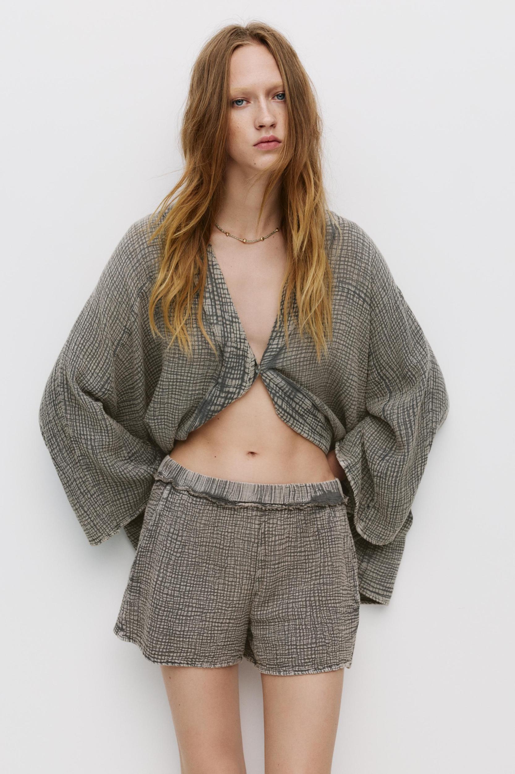 Creased-effect blouse Product Image
