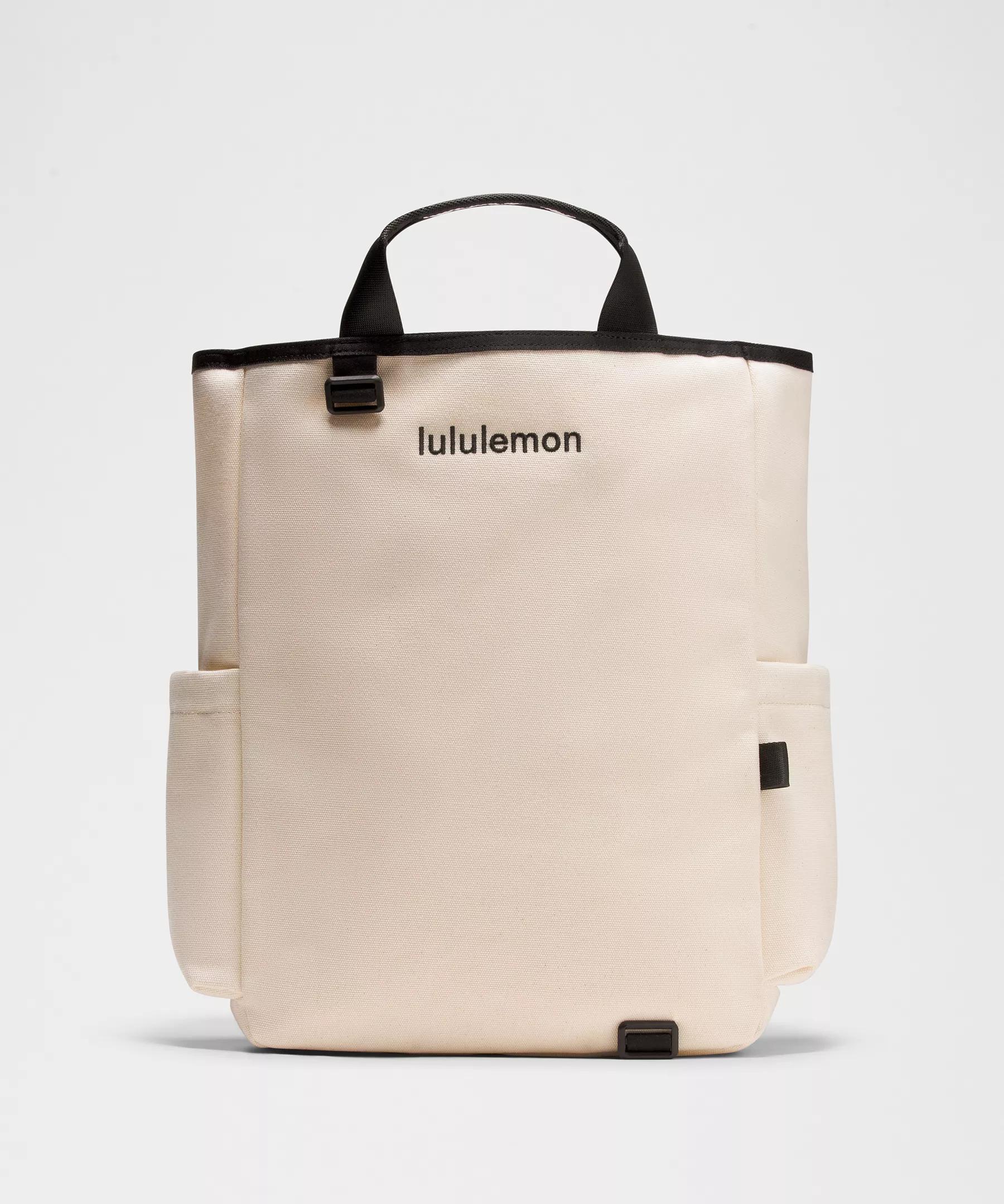 Racket Bag 19L Product Image