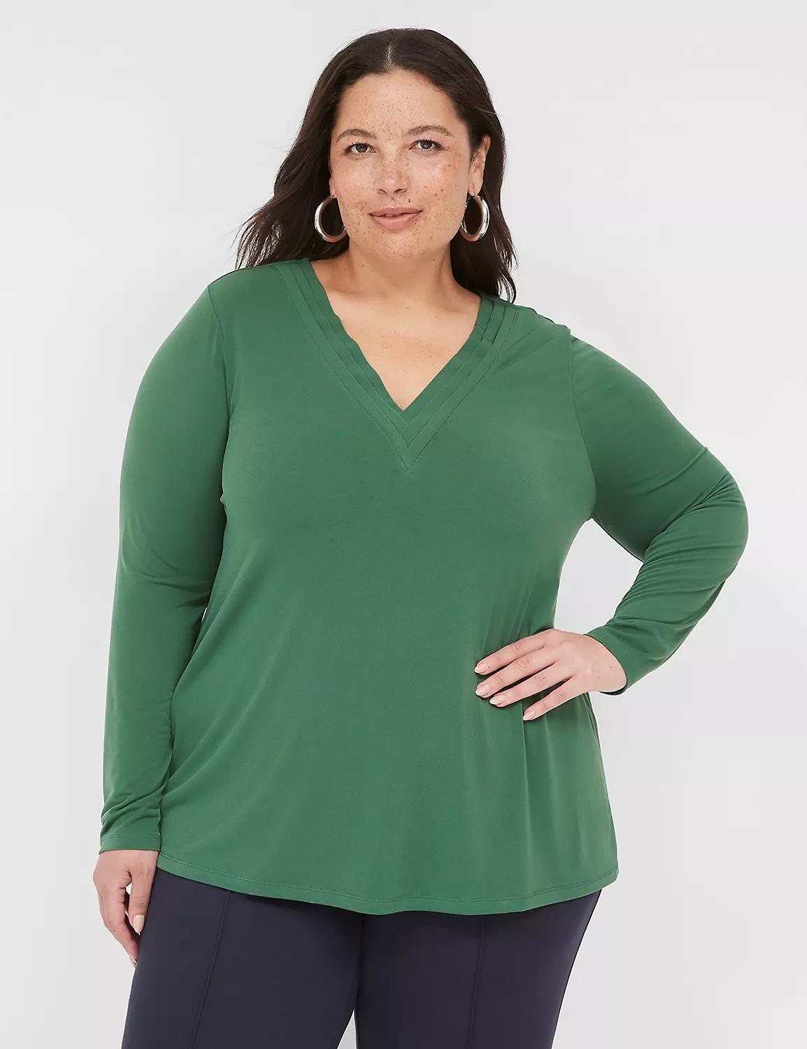 Swing V-Neck 3-Pleat Top Product Image