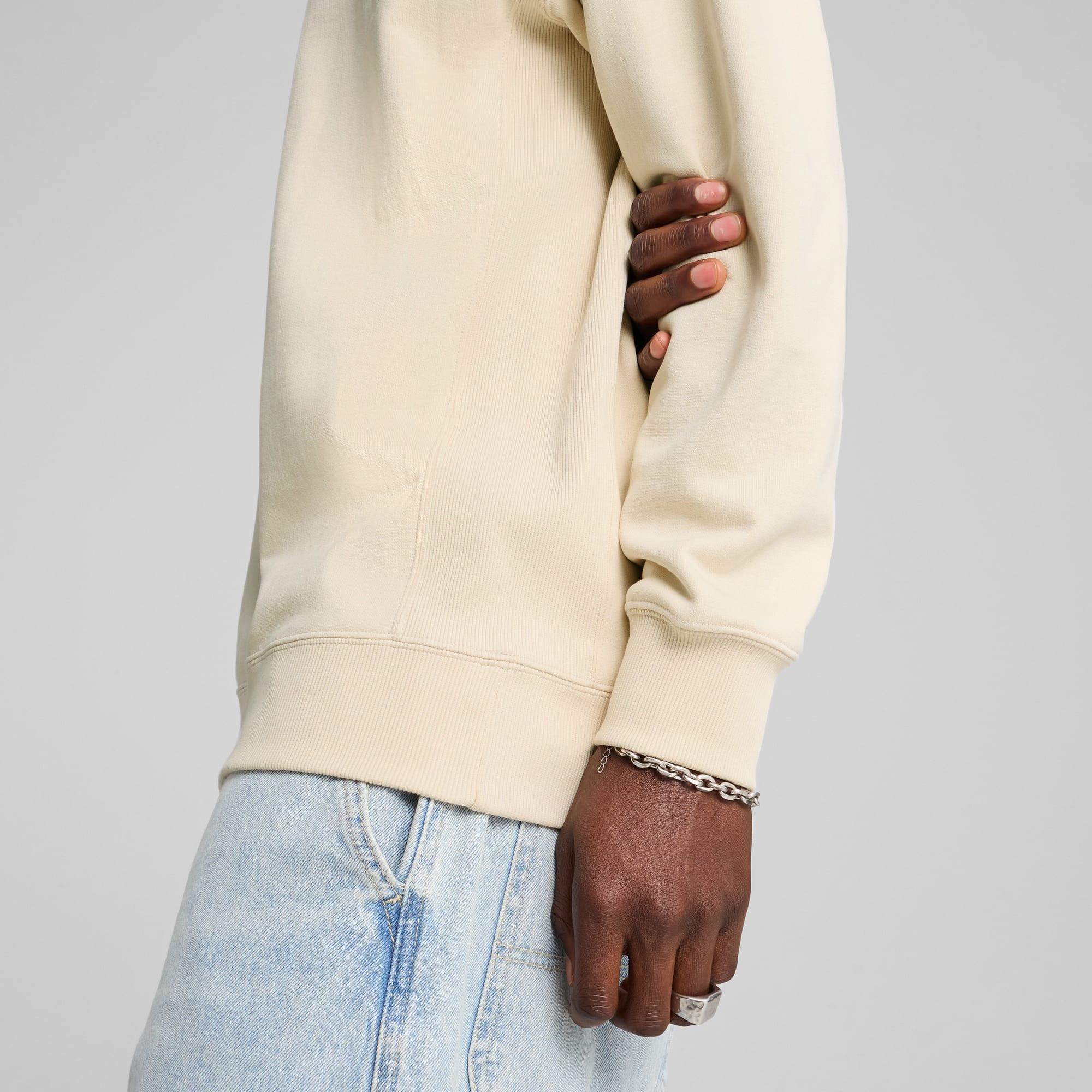 WARDROBE ESSENTIALS Men's Relaxed Crew Product Image