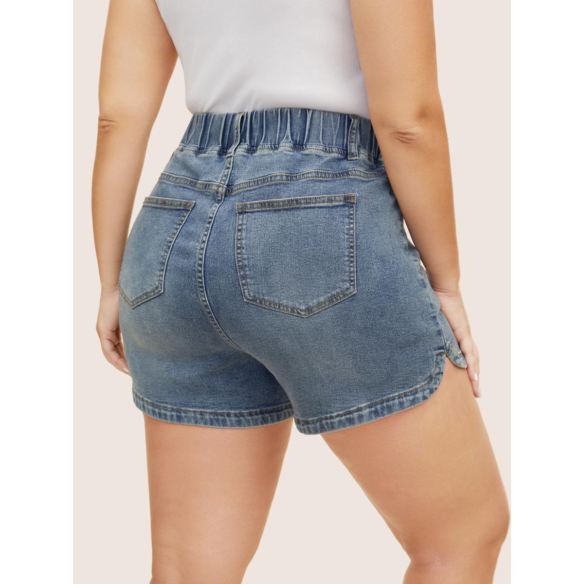 Plus Size Light Wash Slit Hem Elastic Waist Denim Shorts Women Denimblue Slit High stretch Everyday Slanted pocket Casual Denim Shorts BloomChic 28/5X Product Image