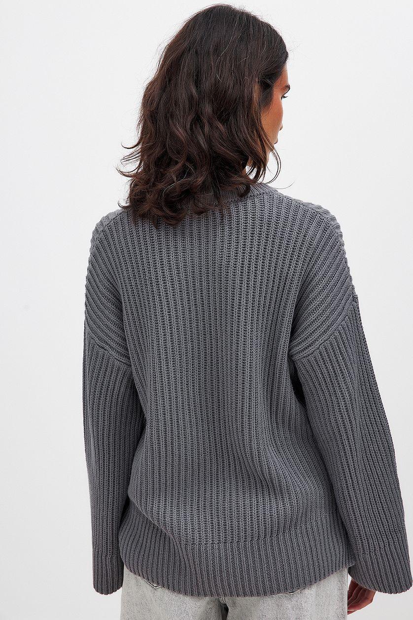 Round Neck Knitted Sweater Product Image