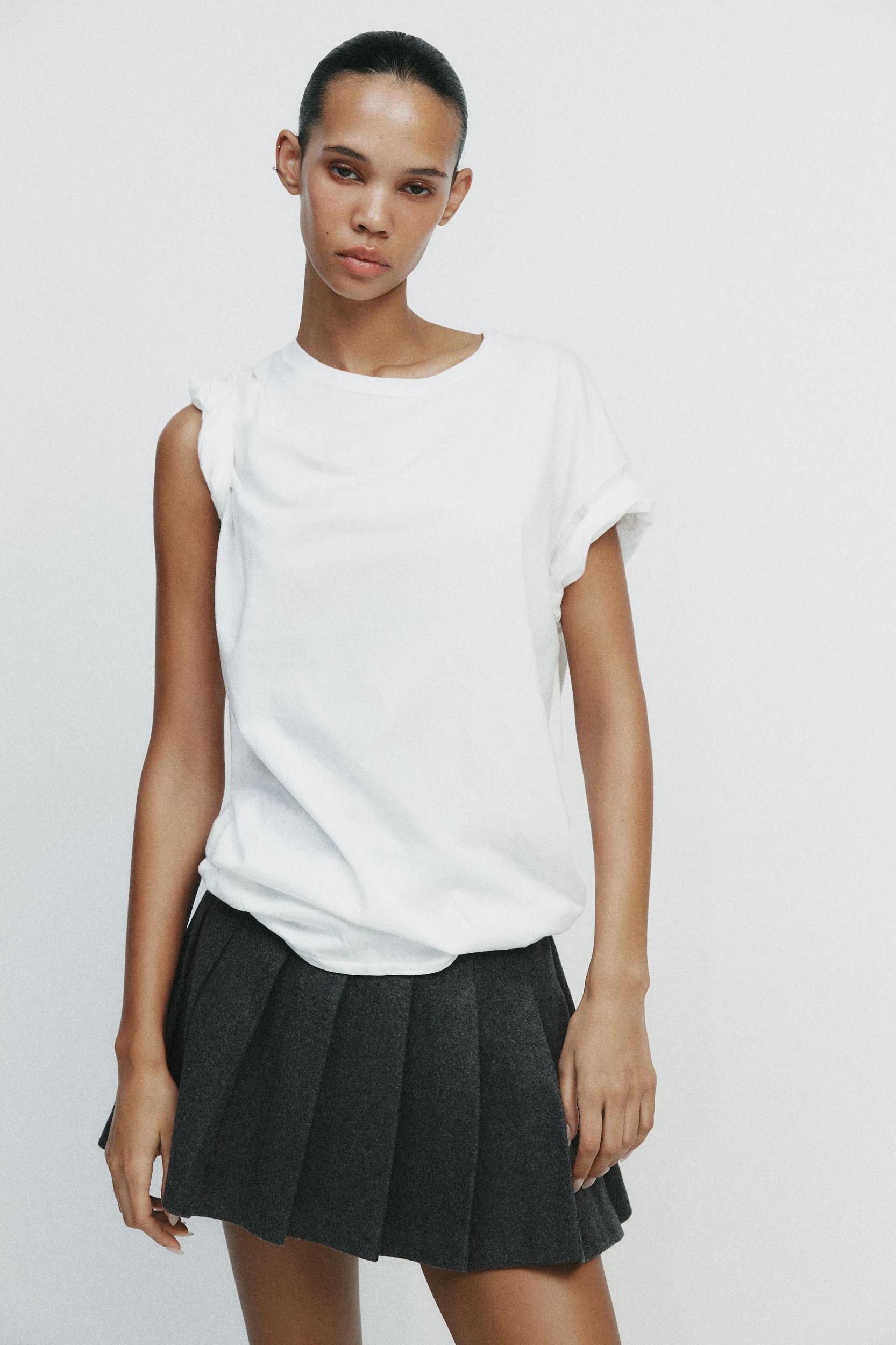 PLEATED MINI SKIRT Product Image