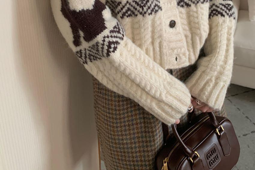 Stand Collar Rabbit Jacquard Button-Up Crop Cardigan Product Image