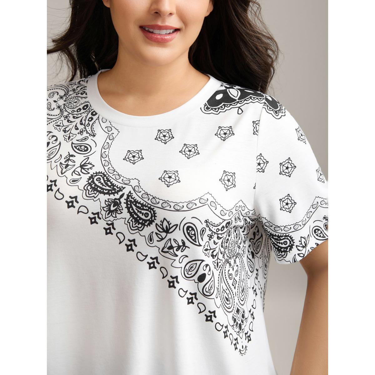 Plus Size Boho Print Plain Crewneck T-Shirt Ivory Women Non Round Neck Everyday-Casual T-shirts BloomChic 22-24/3X Product Image