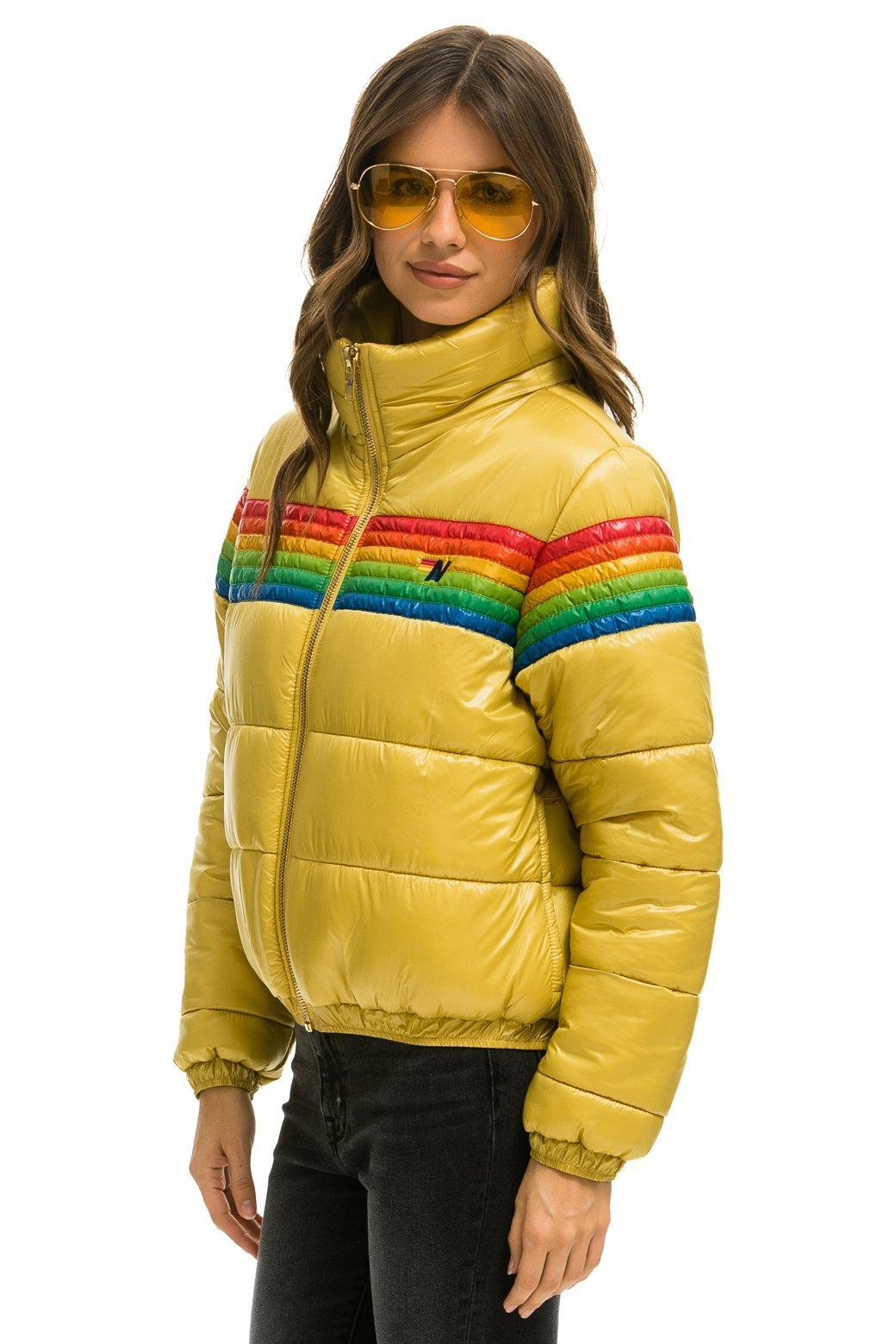6 STRIPE LUXE APRES PUFFER JACKET - GLOSSY KHAKI Female Product Image