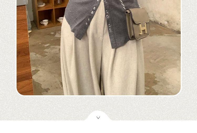 Long-Sleeve Scoop Neck Ribbed Button Slim Fit T-Shirt Product Image