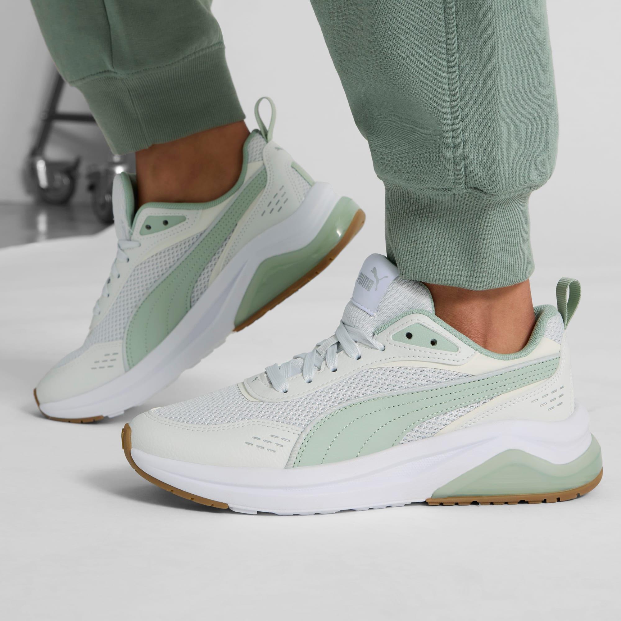 Amplifier Retro Women's Sneakers Product Image