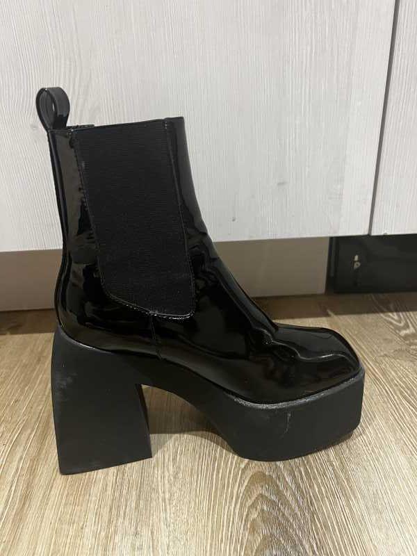 TEASER BLACK PATENT - SM REBOOTED Female Product Image