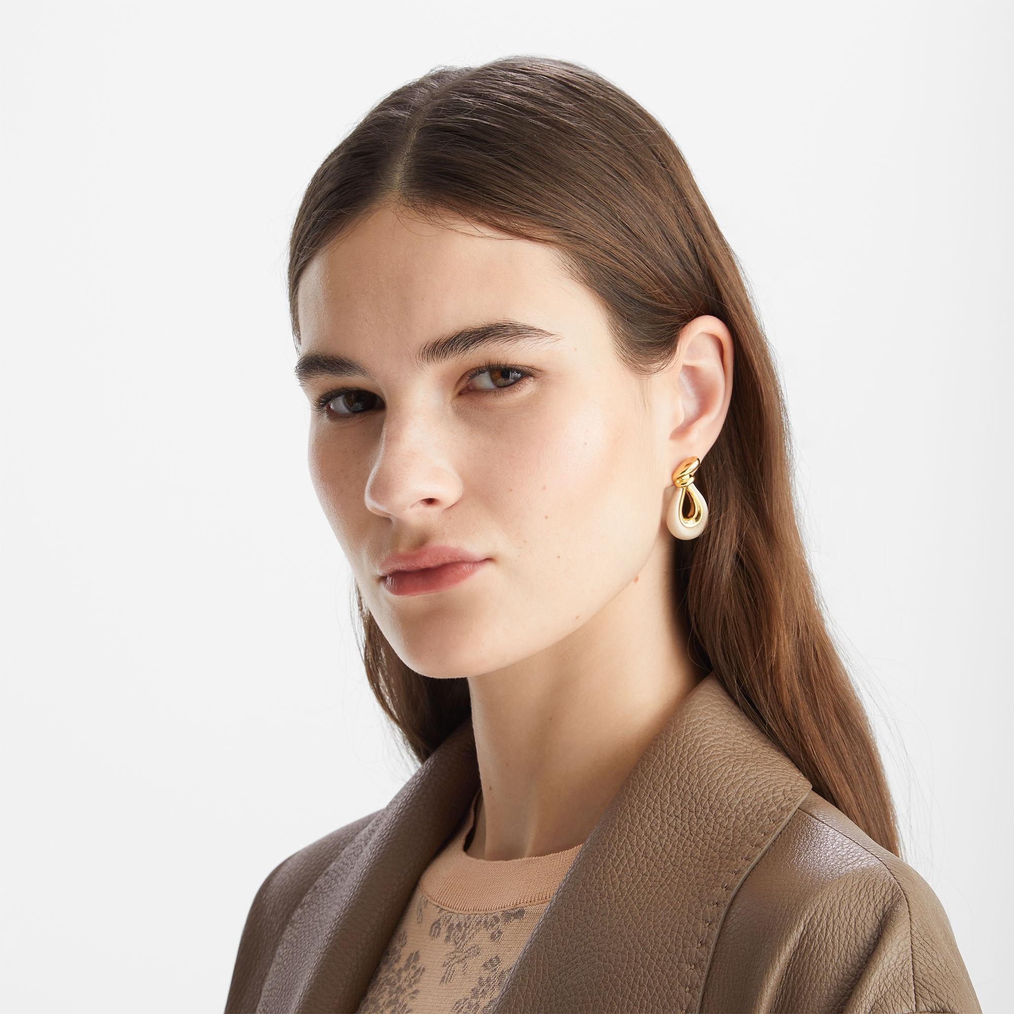 Fendi Filo earringsCamelia leather and gold-colored metal earrings Product Image