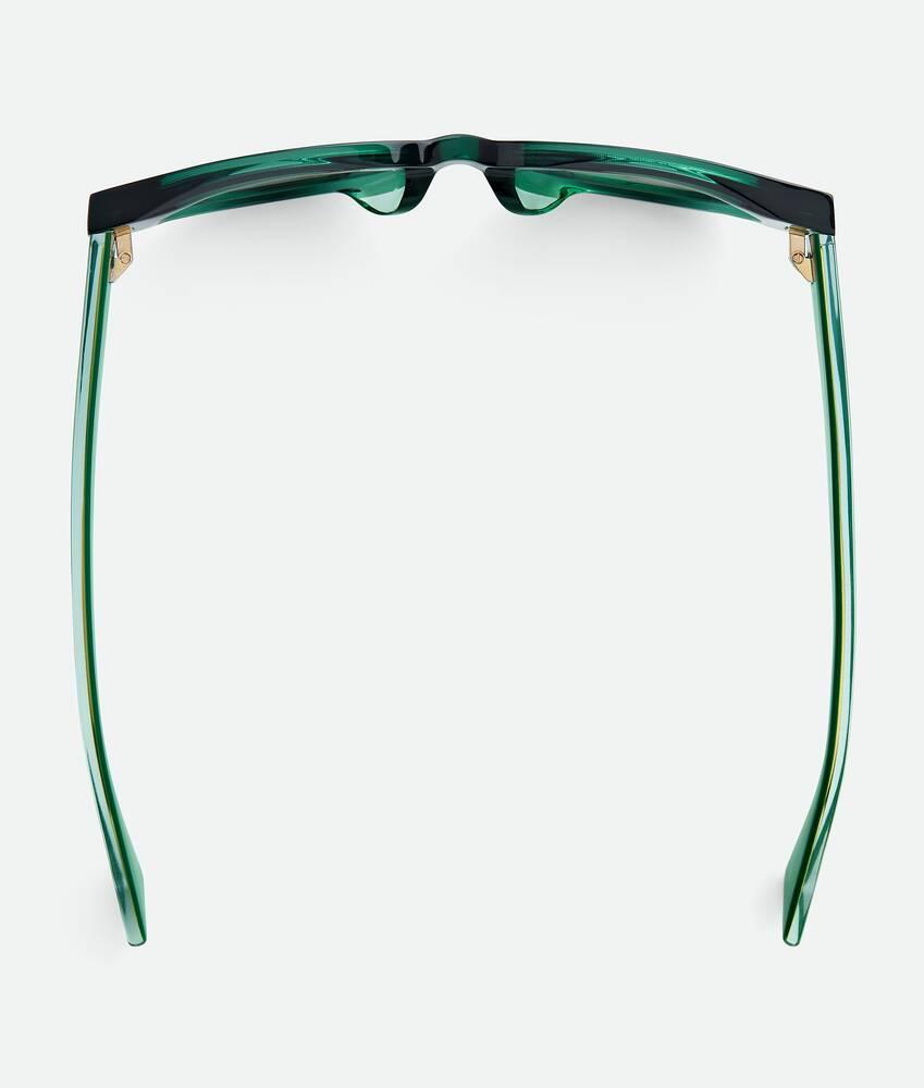 Women's Tri-Fold Square Sunglasses in Green/green Product Image