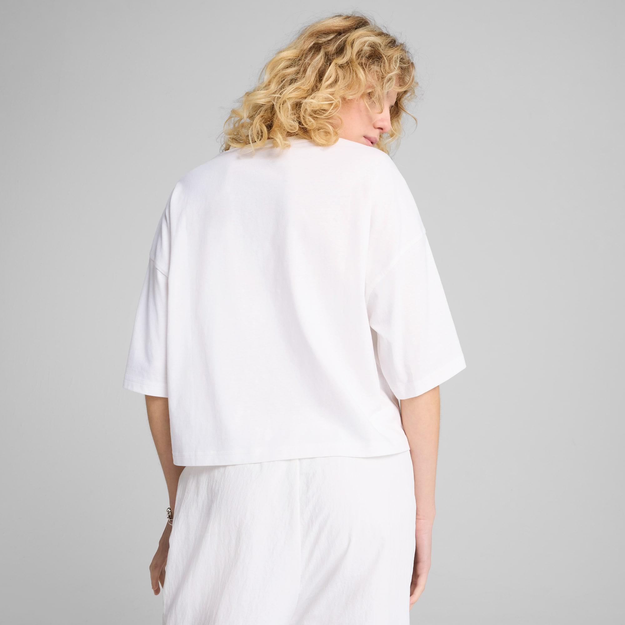 Wardrobe Essentials Women's Oversized Short Tee Product Image
