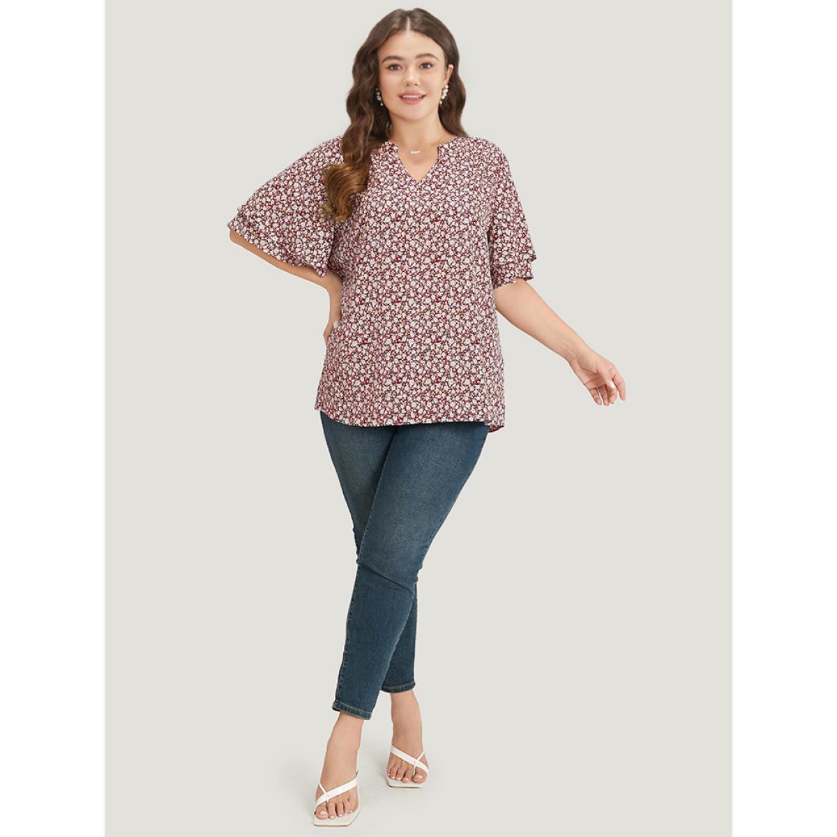 Plus Size Scarlet Ditsy Floral Notched Flutter Sleeve Blouse Women Elegant Short sleeve Notched collar Dailywear Blouses BloomChic 18-20/2X Product Image