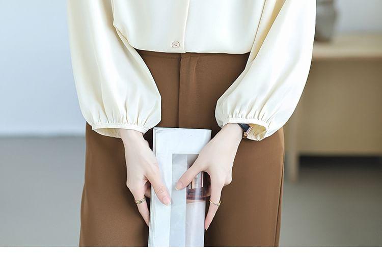 Puff-Sleeve Scoop Neck Plain Blouse Product Image