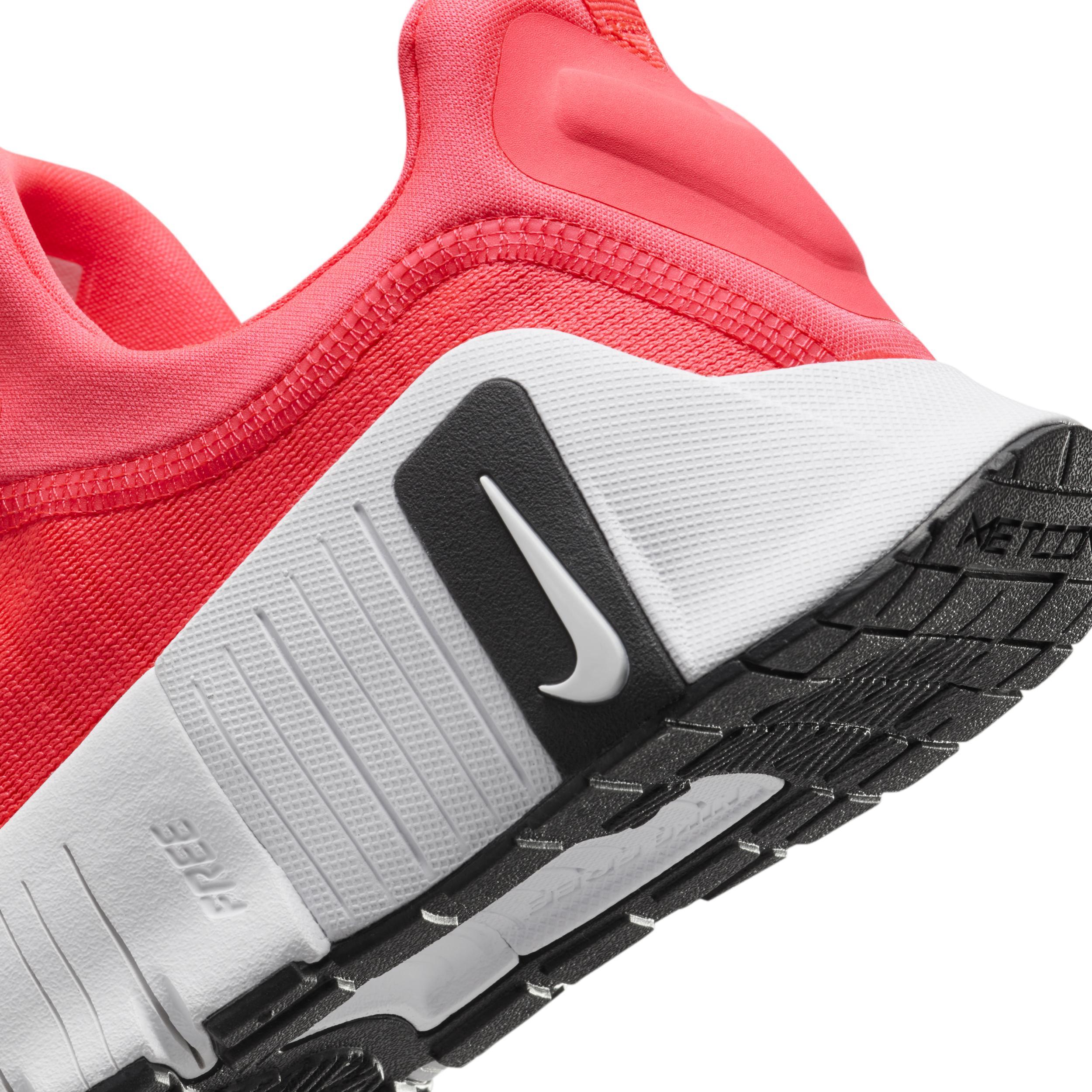 Nike Womens Free Metcon 6 Sneakers Product Image