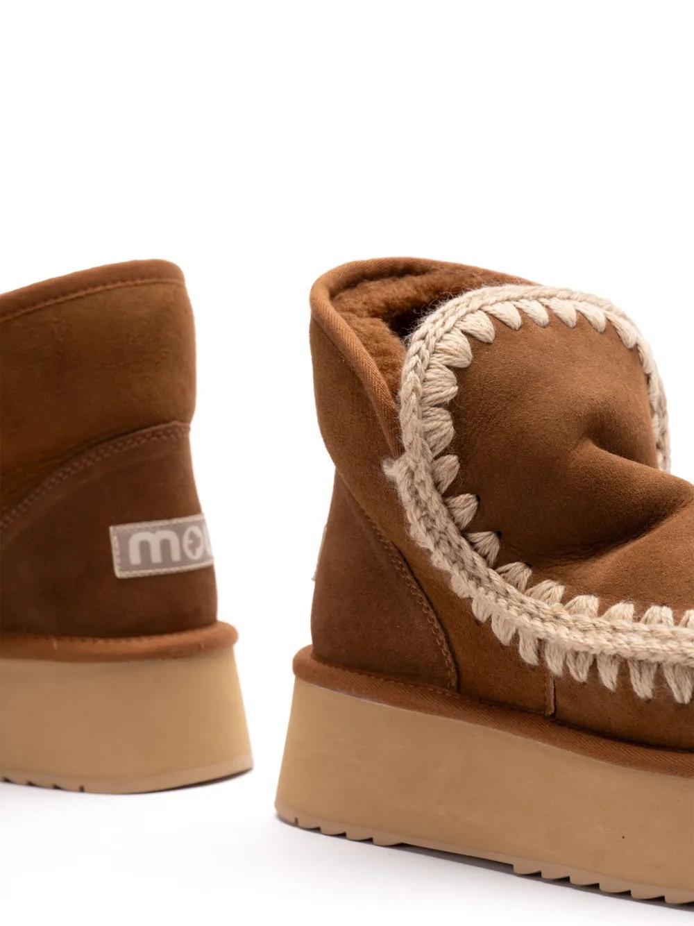 Mini Eskimo boots Product Image
