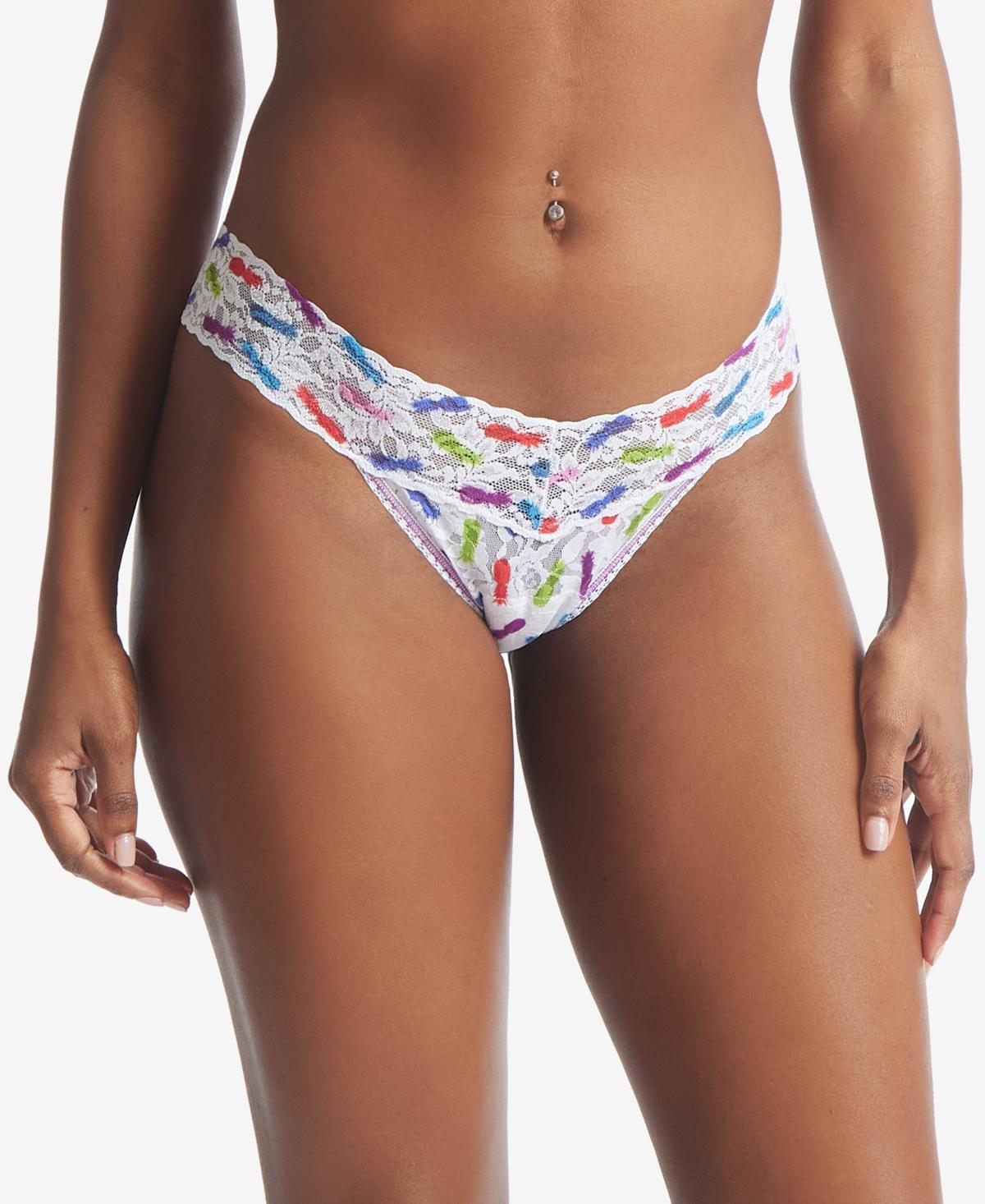 Printed Low-Rise Signature Lace Thong Product Image