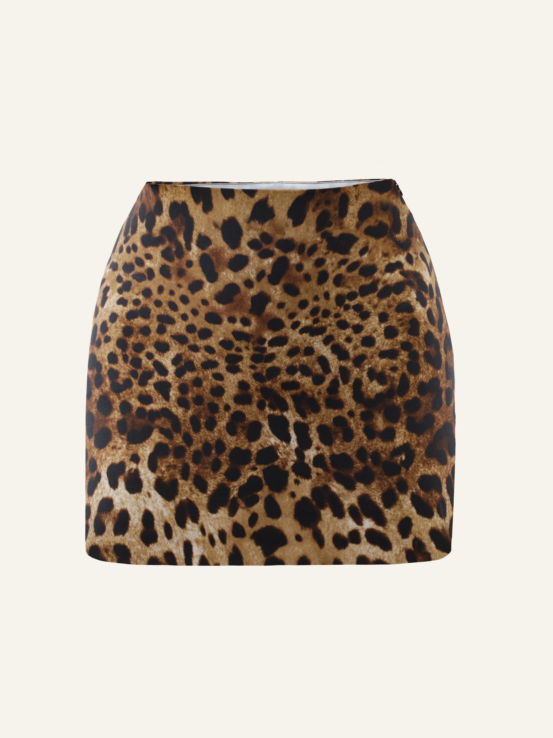 Dancing on the Table skort in Leopard Product Image
