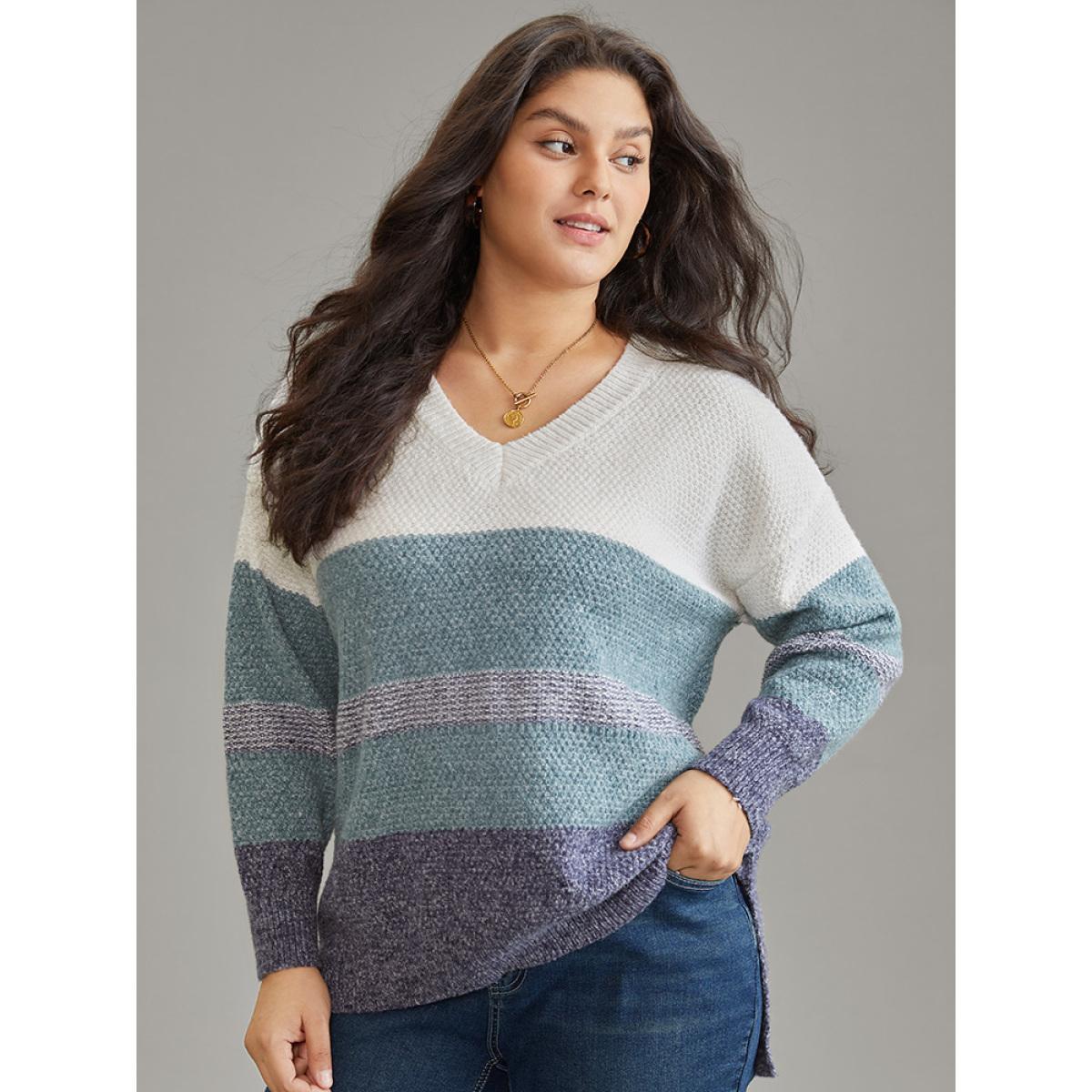 Plus Size Colorblock Heather Split Side High Low Hem Pullover Cerulean Women Casual Loose Long Sleeve V-neck Dailywear Pullovers BloomChic 30/6X Product Image