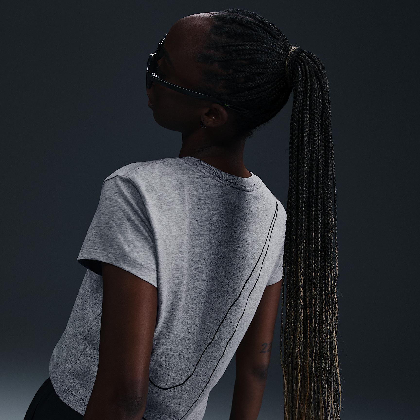 Women's Nike Sportswear Club Short-Sleeve Cropped Graphic T-Shirt Product Image