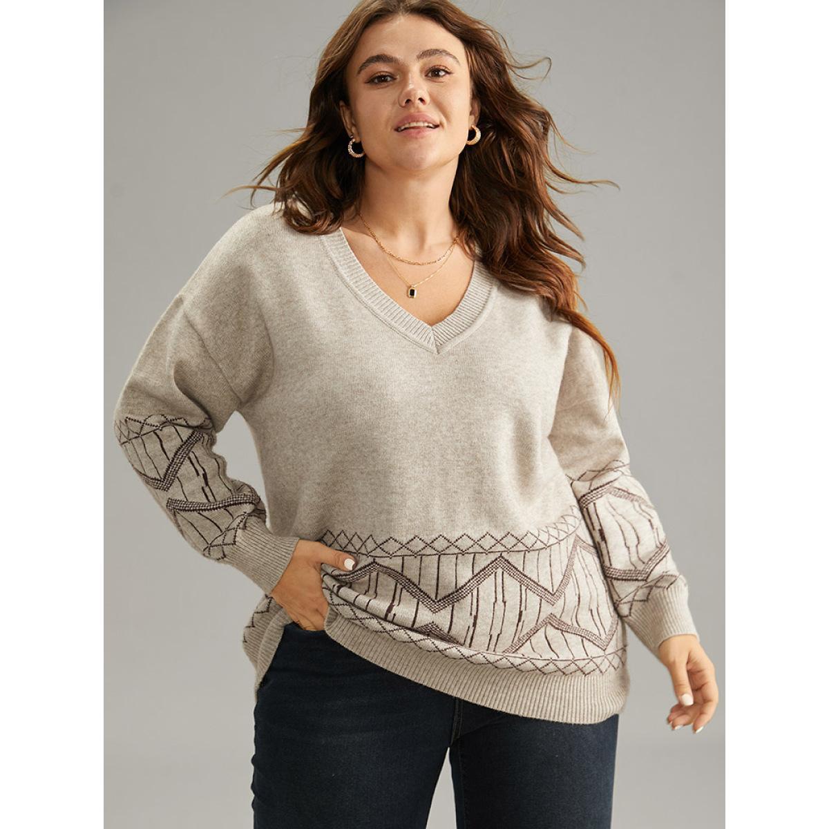 Plus Size Supersoft Essentials Geometric Graphic V Neck Pullover LightBrown Women Casual Loose Long Sleeve V-neck Dailywear Pullovers BloomChic 18-20/2X Product Image