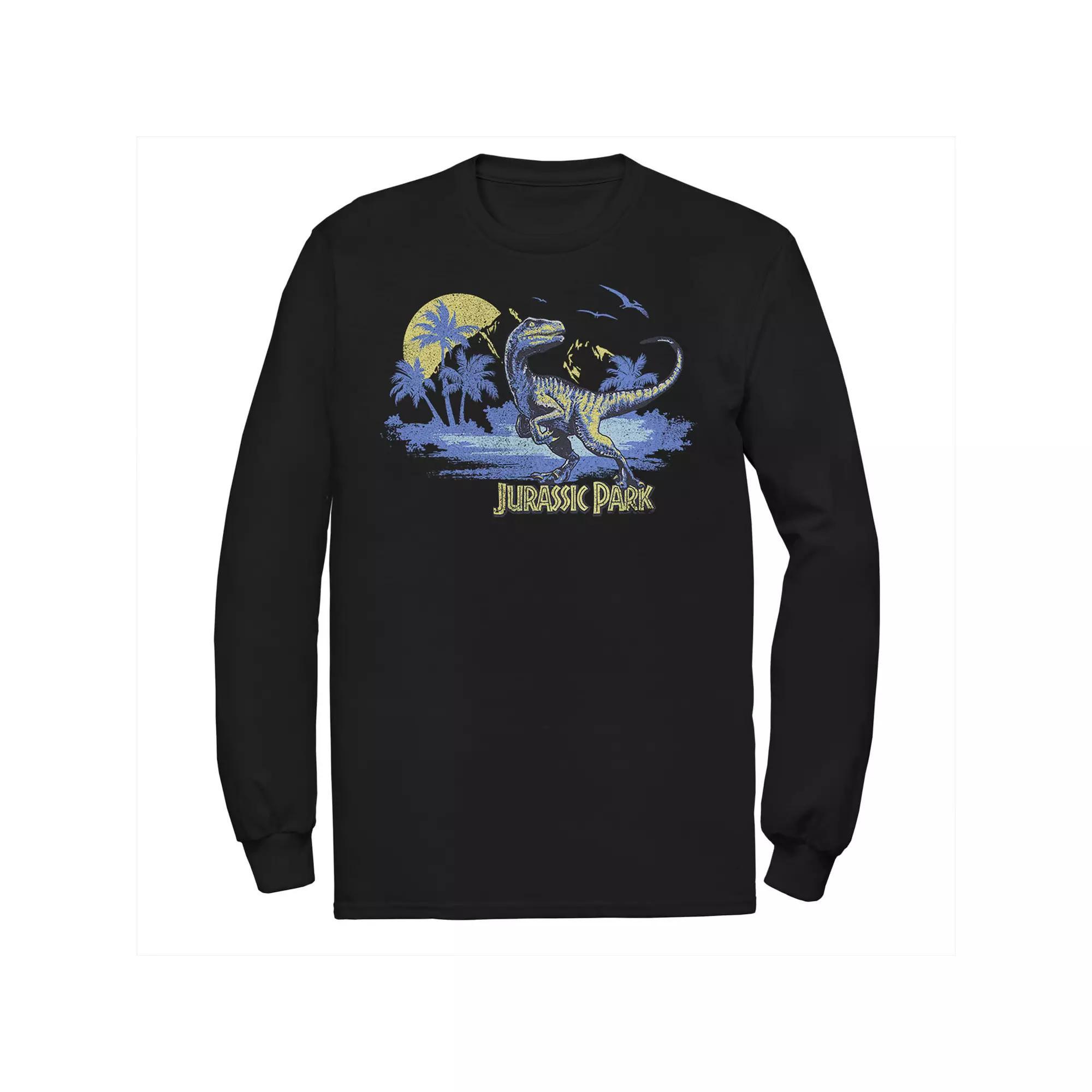 Men's Disney's Pirates Of The Caribbean Sea Skulls Tee, Size: Small, Black Product Image