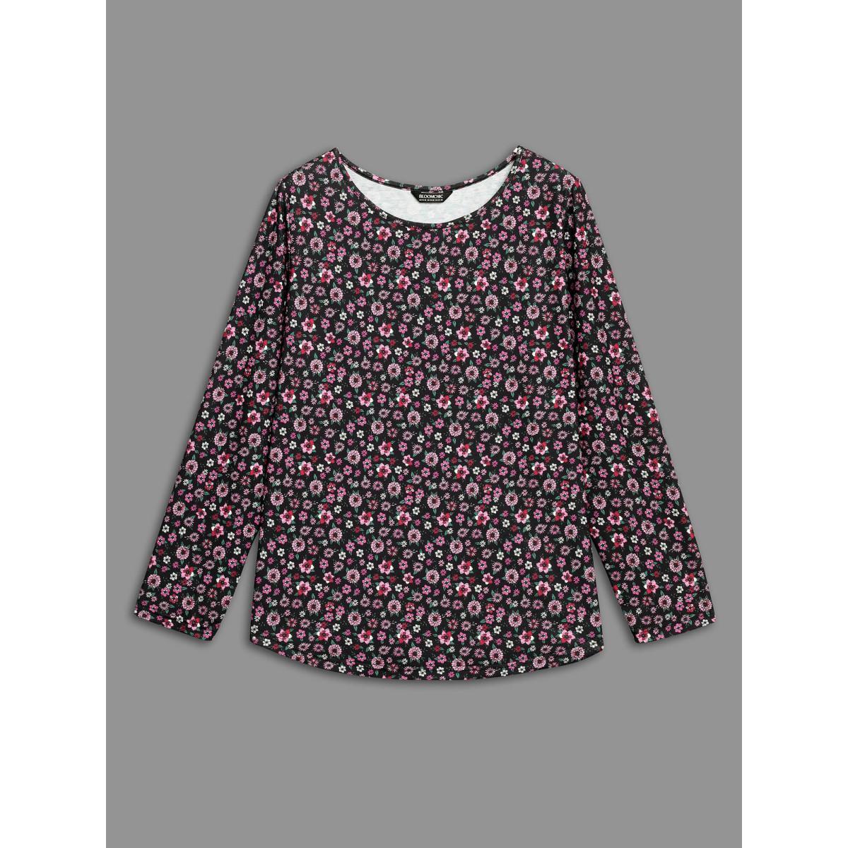 Plus Size Ditsy Floral Crew Neck Curved Hem T-shirt Multicolor Women Elegant Non Natural Flowers Round Neck Everyday T-shirts BloomChic 10/M Product Image