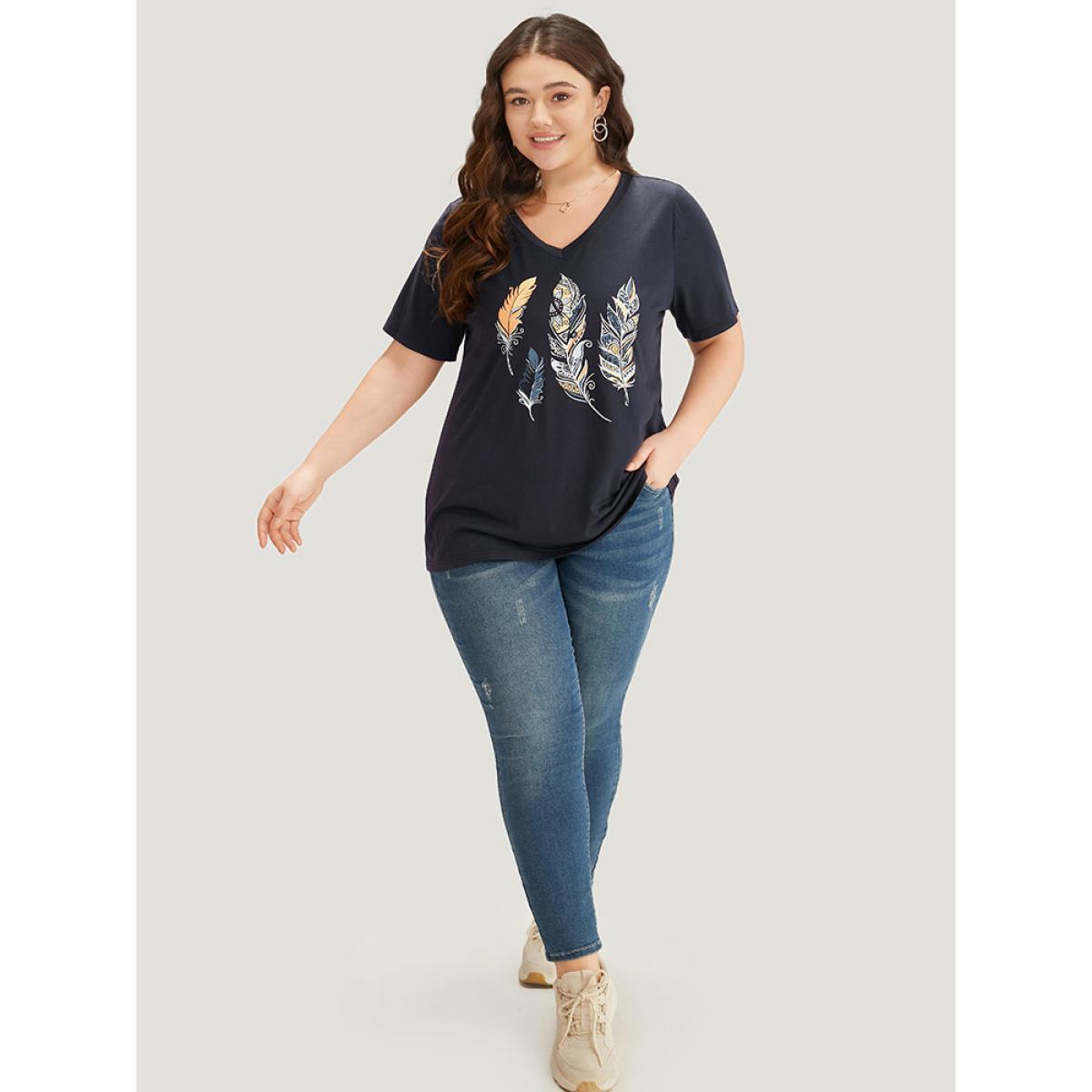 Plus Size Feather Print V Neck T-shirt Indigo Women Casual Printed Art&design Dailywear T-shirts BloomChic 26/4X Product Image