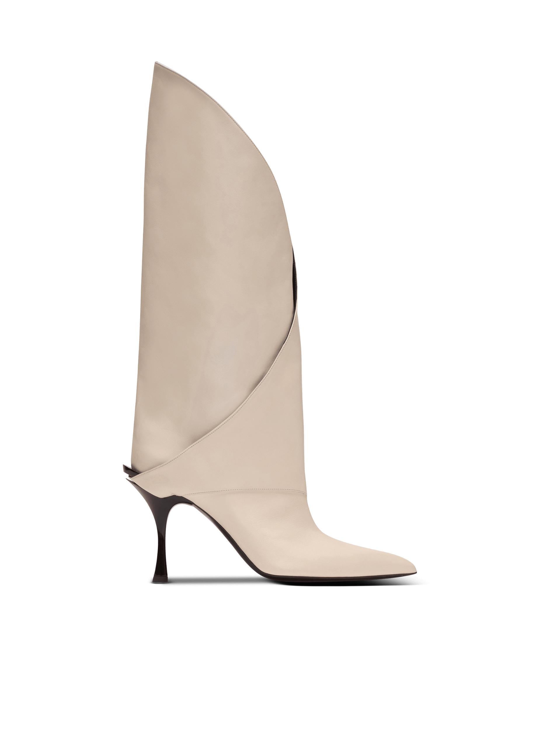 Twist heeled leather boots Product Image