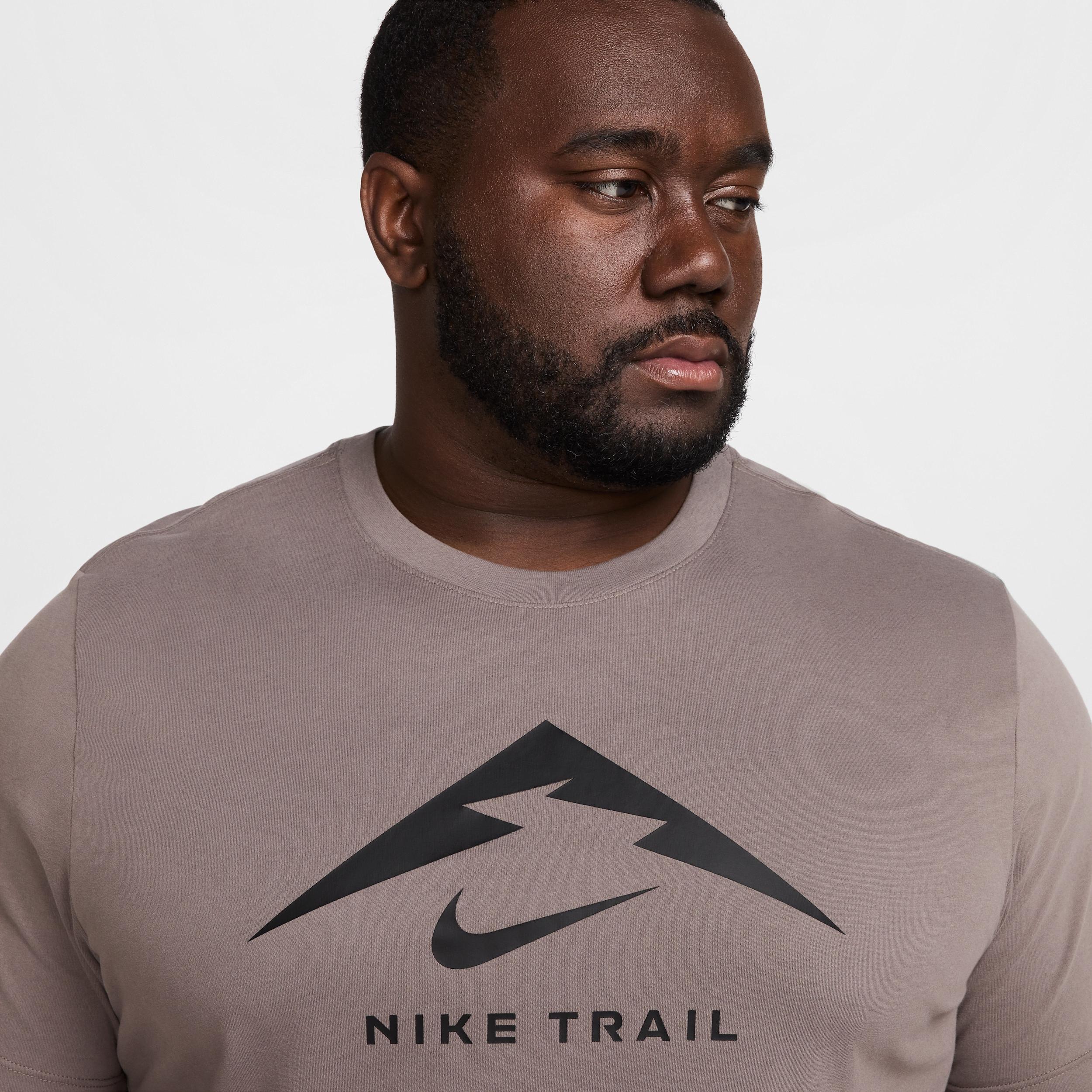 Nike Men's Dri-FIT Trail Running T-Shirt Product Image