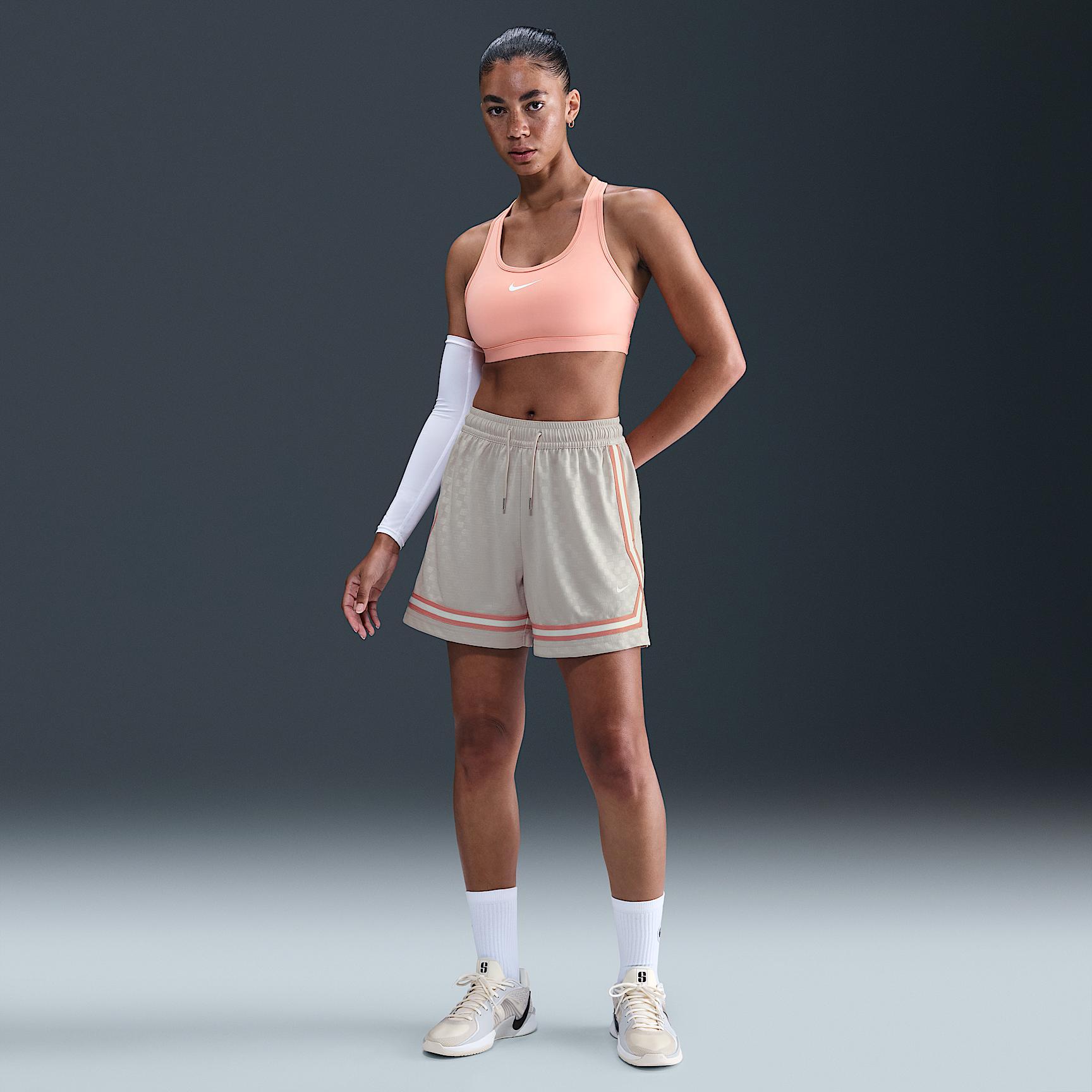 Nike Crossover Women's Dri-FIT Basketball Shorts Product Image