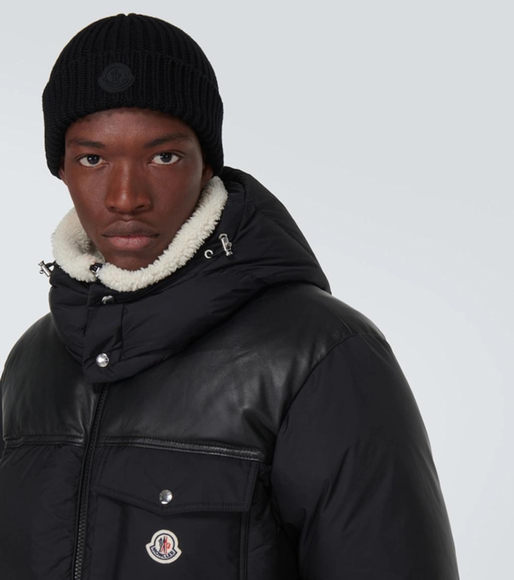 Mens Washed Quarter-Zip Oversized Sweatshirt Product Image