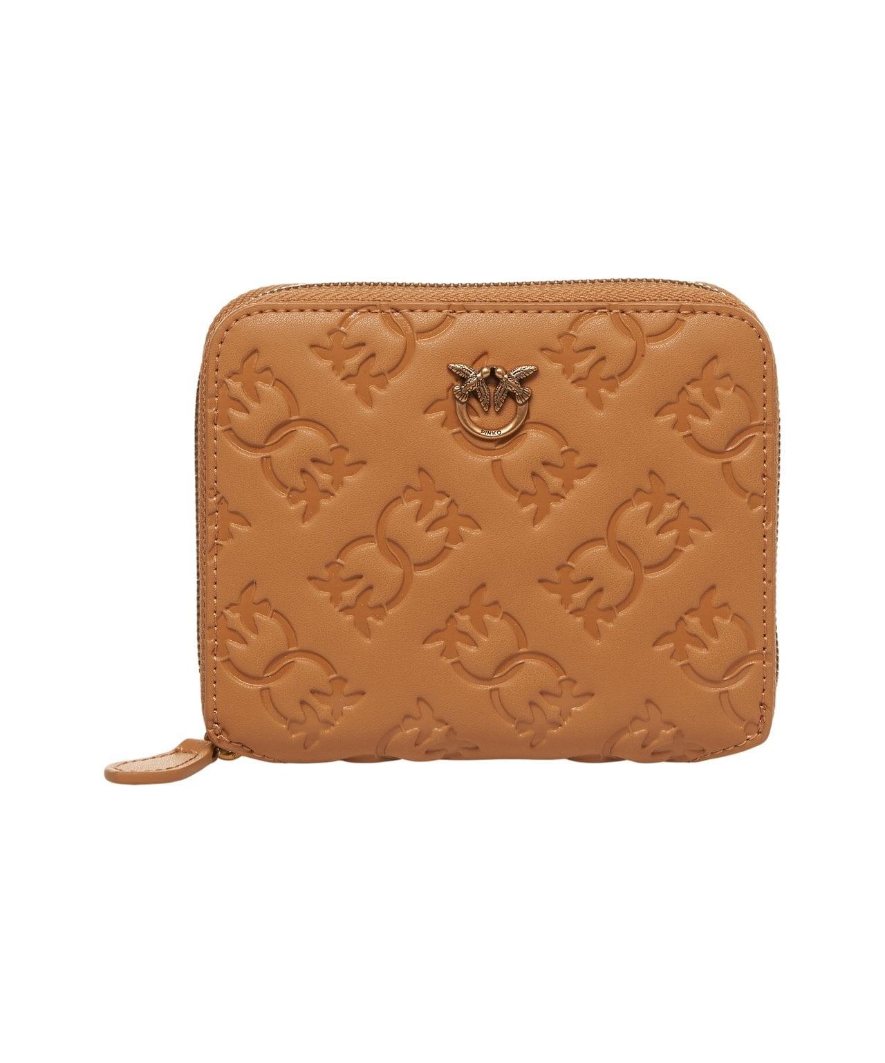 Wallet with logo embossing Product Image