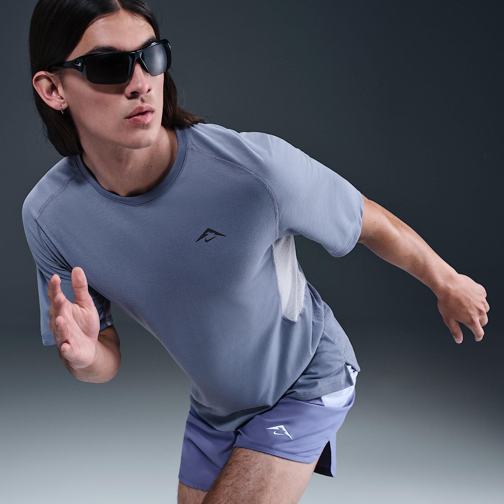 Nike Solar Chase Men's Dri-FIT ADV Short-Sleeve Running Top Product Image
