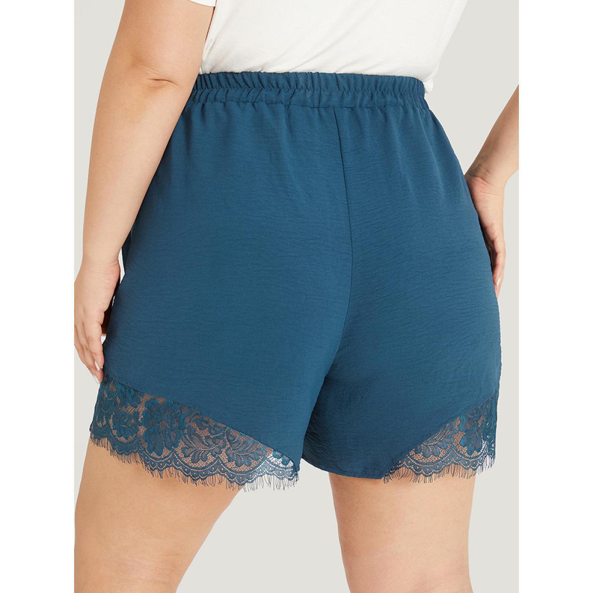 Plus Size Solid Pocket Lace Insert Elastic Waist Shorts Women Aegean Casual Patchwork Dailywear Shorts BloomChic 26/4X Product Image